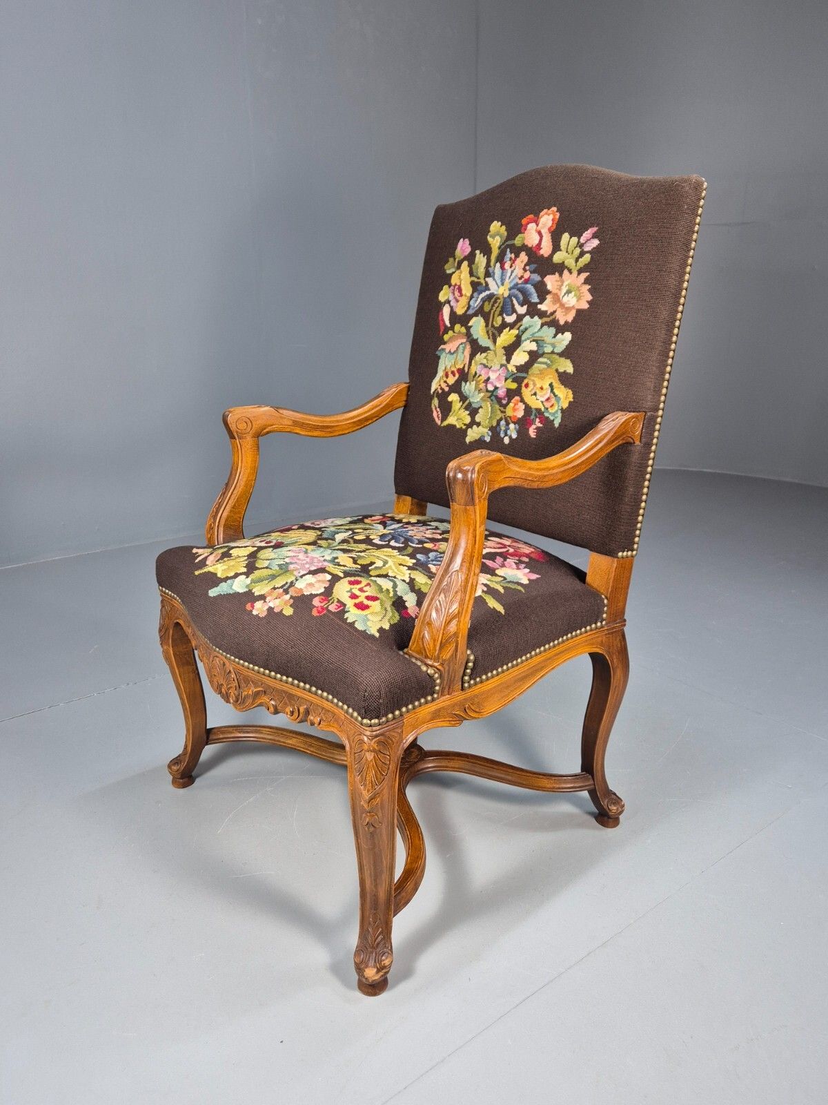 Vintage Danish Lounge Brown Floral Oak 17th Century Style Eb8996 Vclo