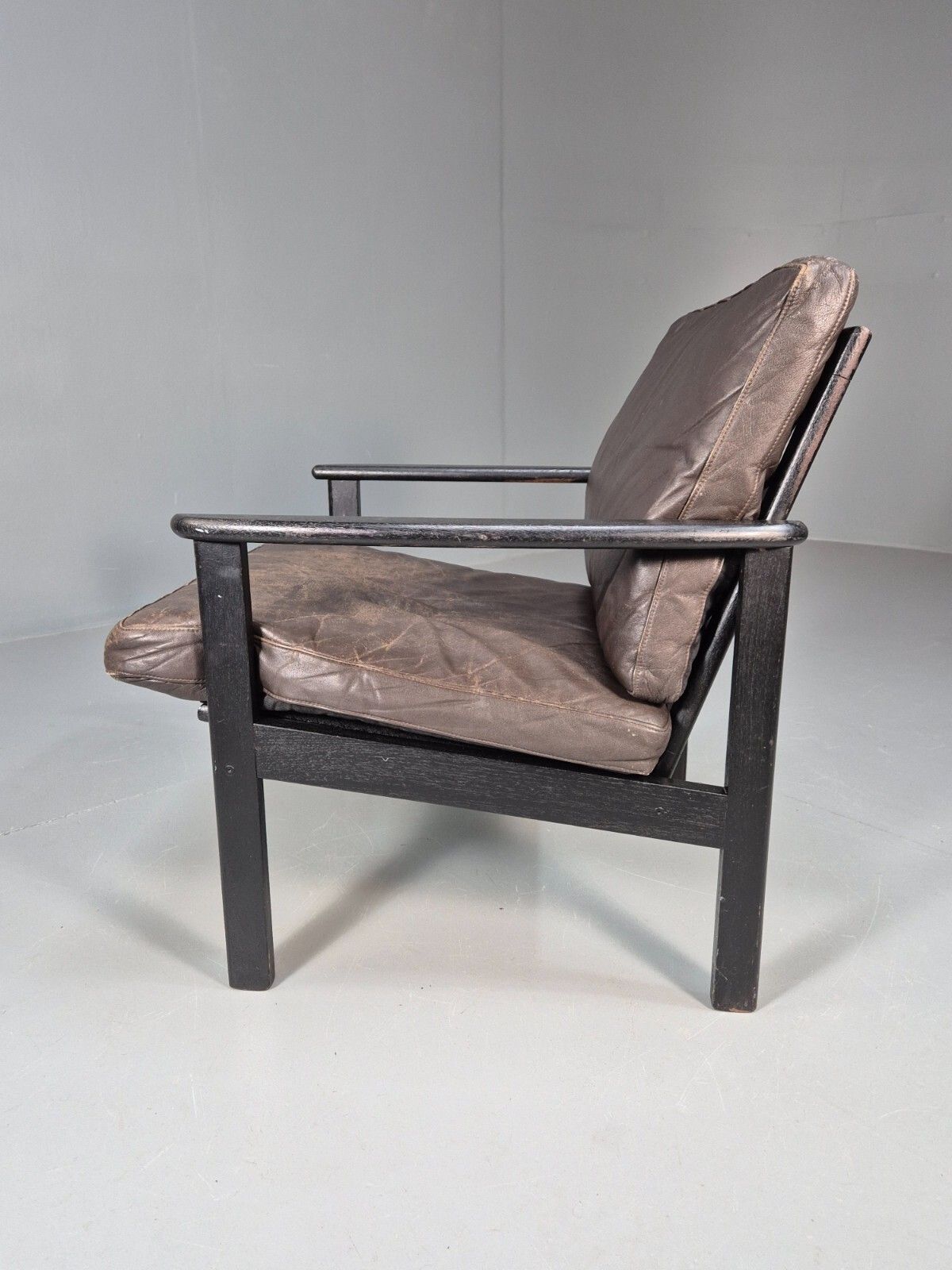 photo vintage Vintage Danish Lounge Chair Brown Leather Beech Frame 1960s Retro Eb8965 Mnor