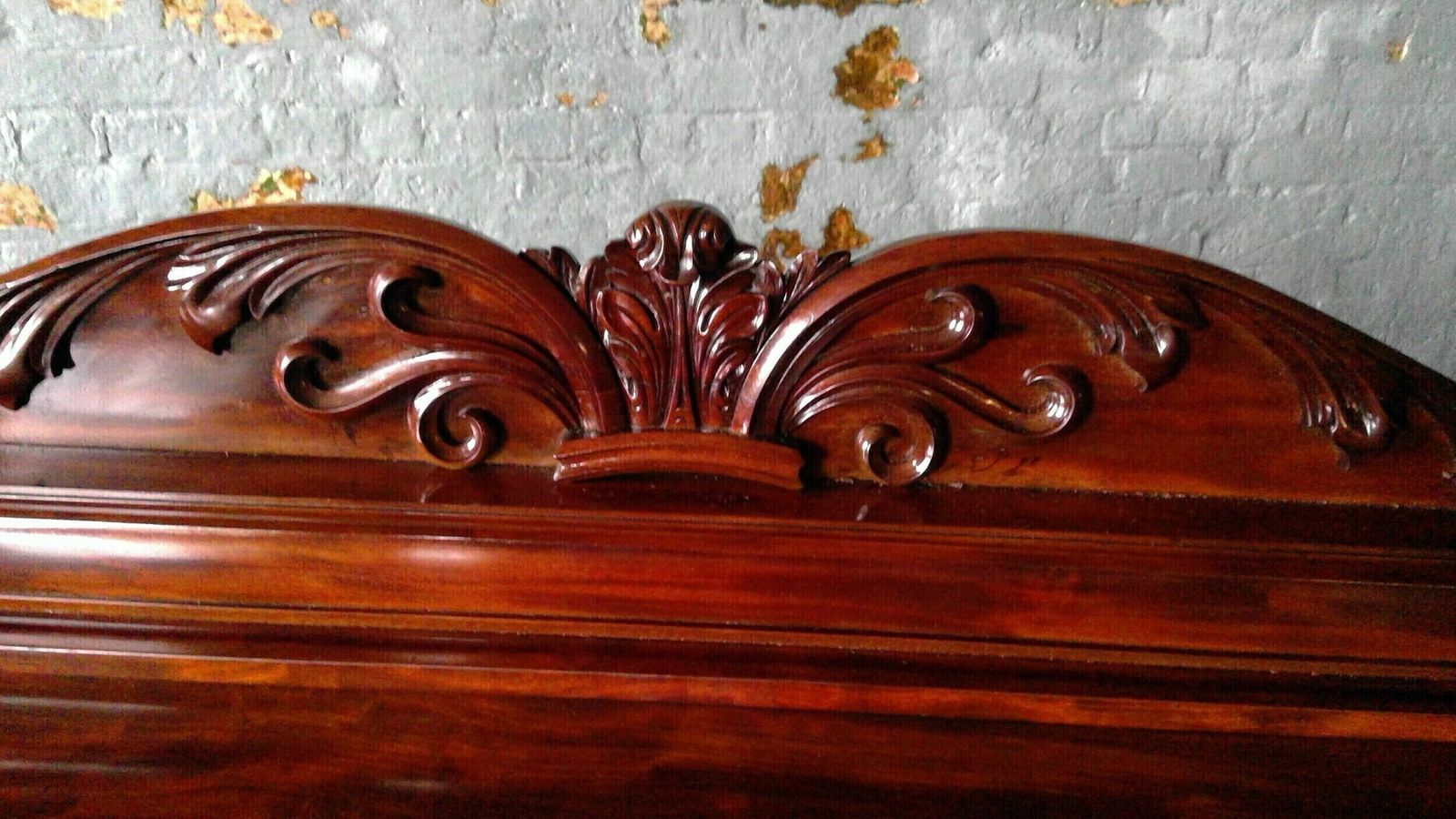 A Fine Luculentus Regency Neo Classical Architectural Designed Plum Pudding Mahogany Dining Room Buffet Sideboard Of Tastefull Elegant Proportions. photo vinterior