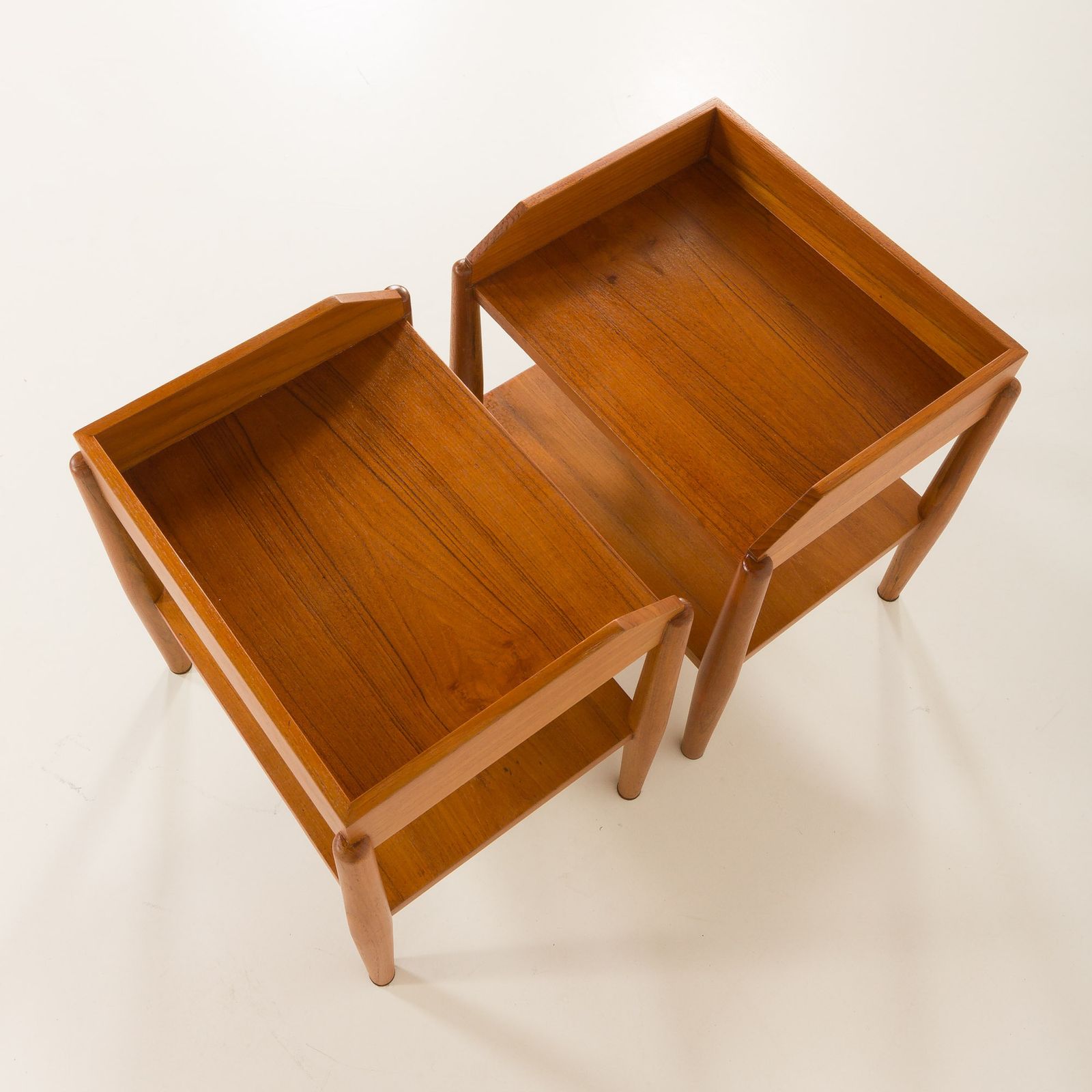 photo furniture Pair Of Mid Century Minimalist Nightstands, Bedside Tables In Solid Teak, Denmark 1970s