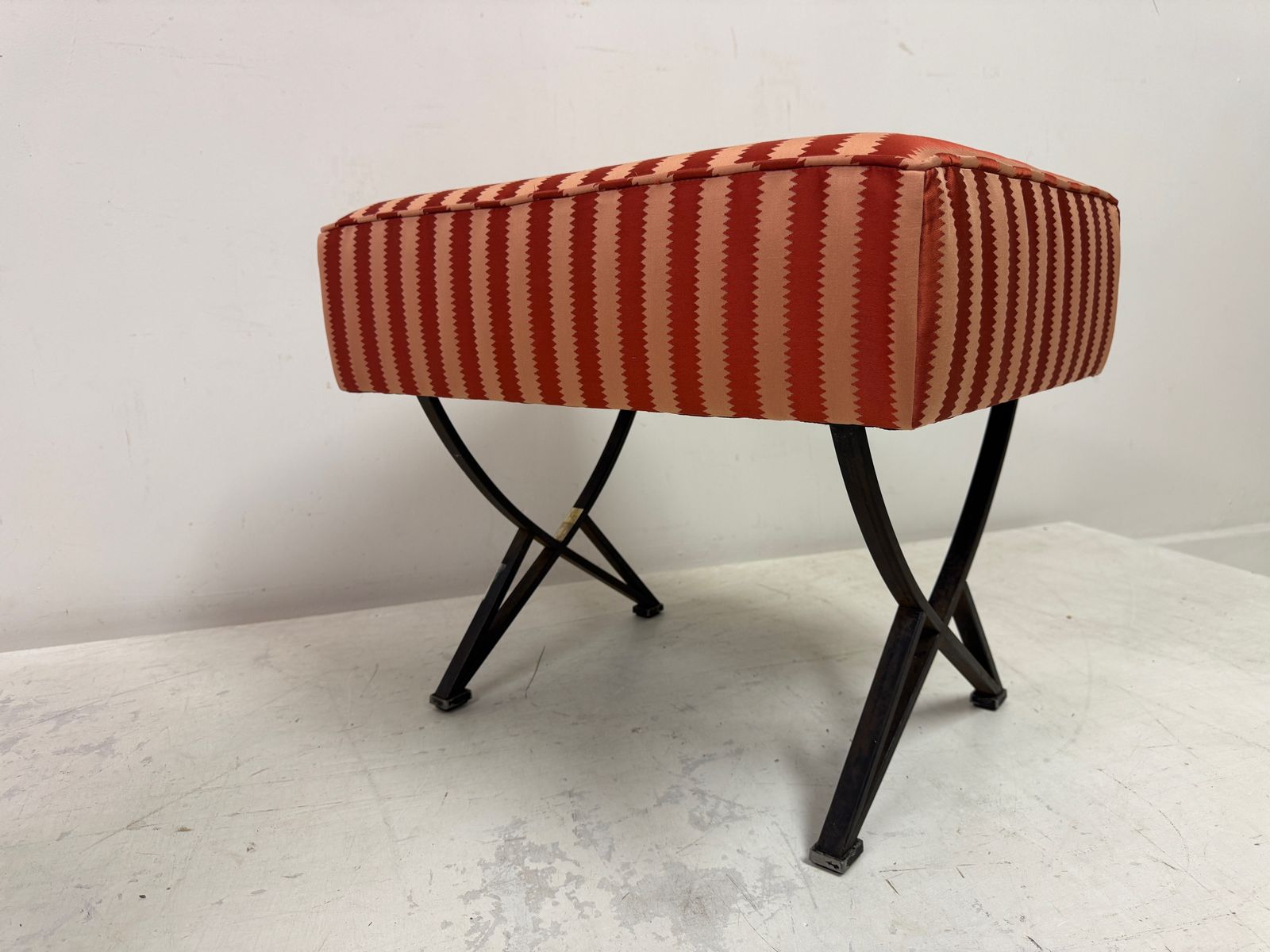 photo buy Pair Of 1950s Italian Stools By Gianni Moscatelli For Formanova