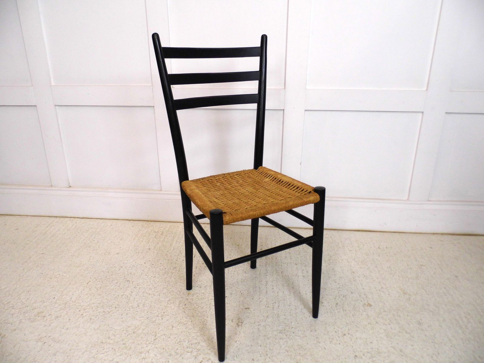 photo furniture Vintage Italian Ponti Style Early Ikea 1970s Calypso Chairs
