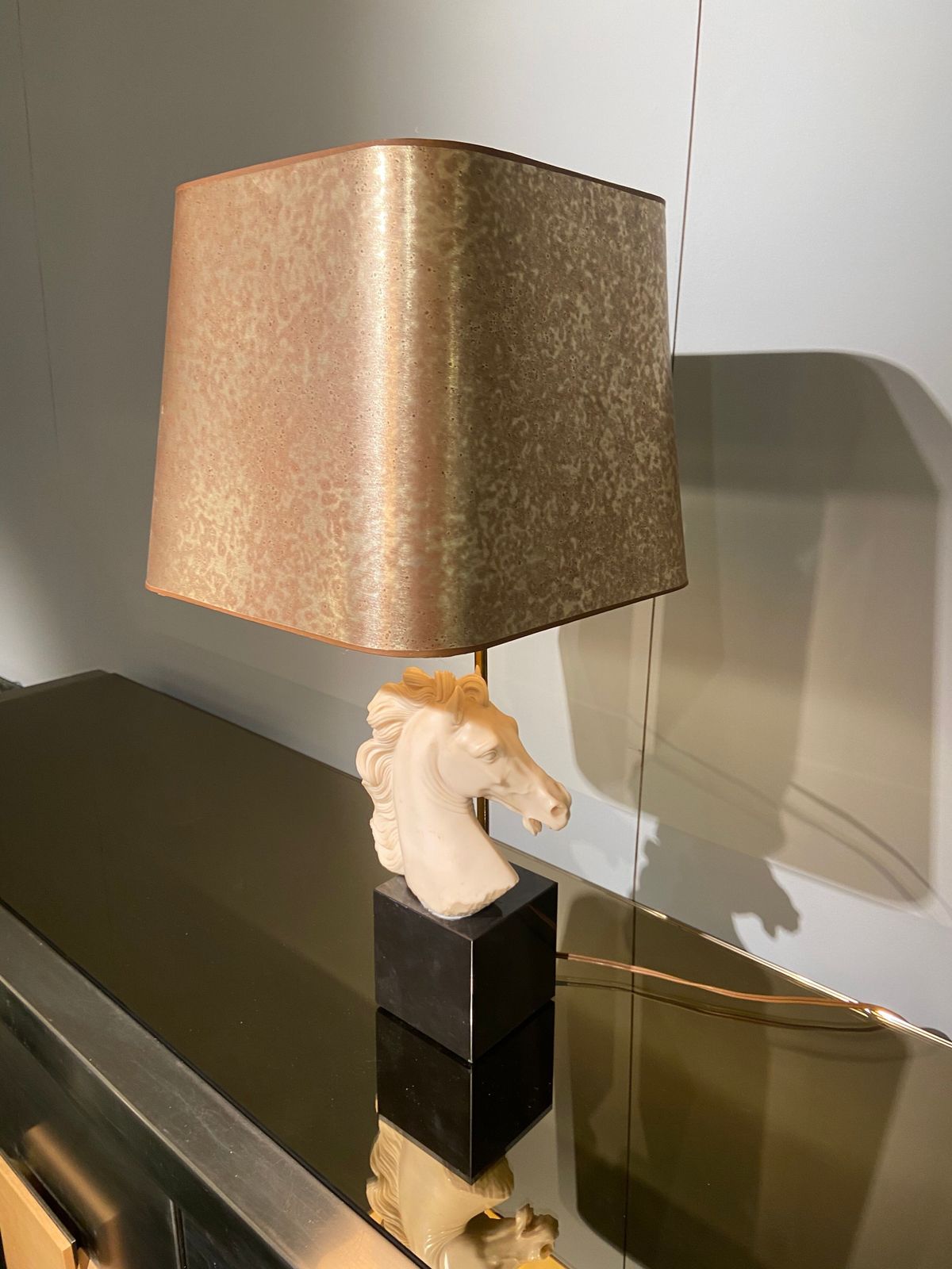 Vintage Neo Classic Style Lamp In Resin And Golden Lampshade photo Lighting