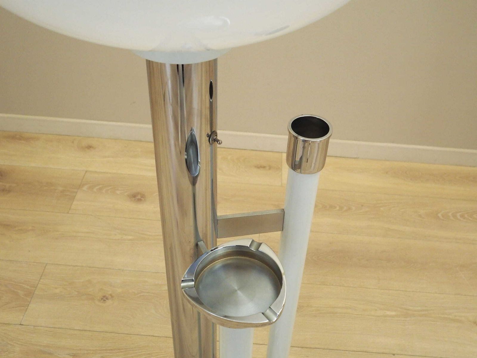 photo for sale Floor Lamp With Ashtray, Space Age Design, 1960s, Production: Italy