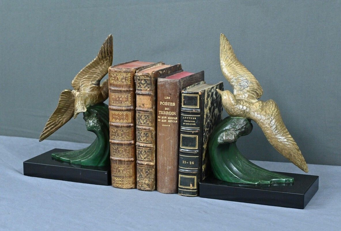 Spelter Bookends, Signed Mélo, Art Deco – 1930 photo for sale