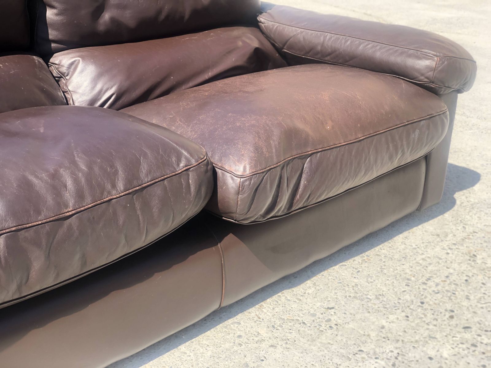 photo furniture Leather Sofa Model "Petronio" By Tito Agnoli For Poltrona Frau 1970