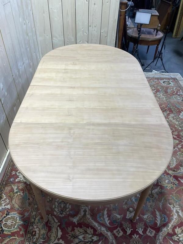Table De Salle à Manger Louis XVI En Merisier Et Deux Allonges photo furniture