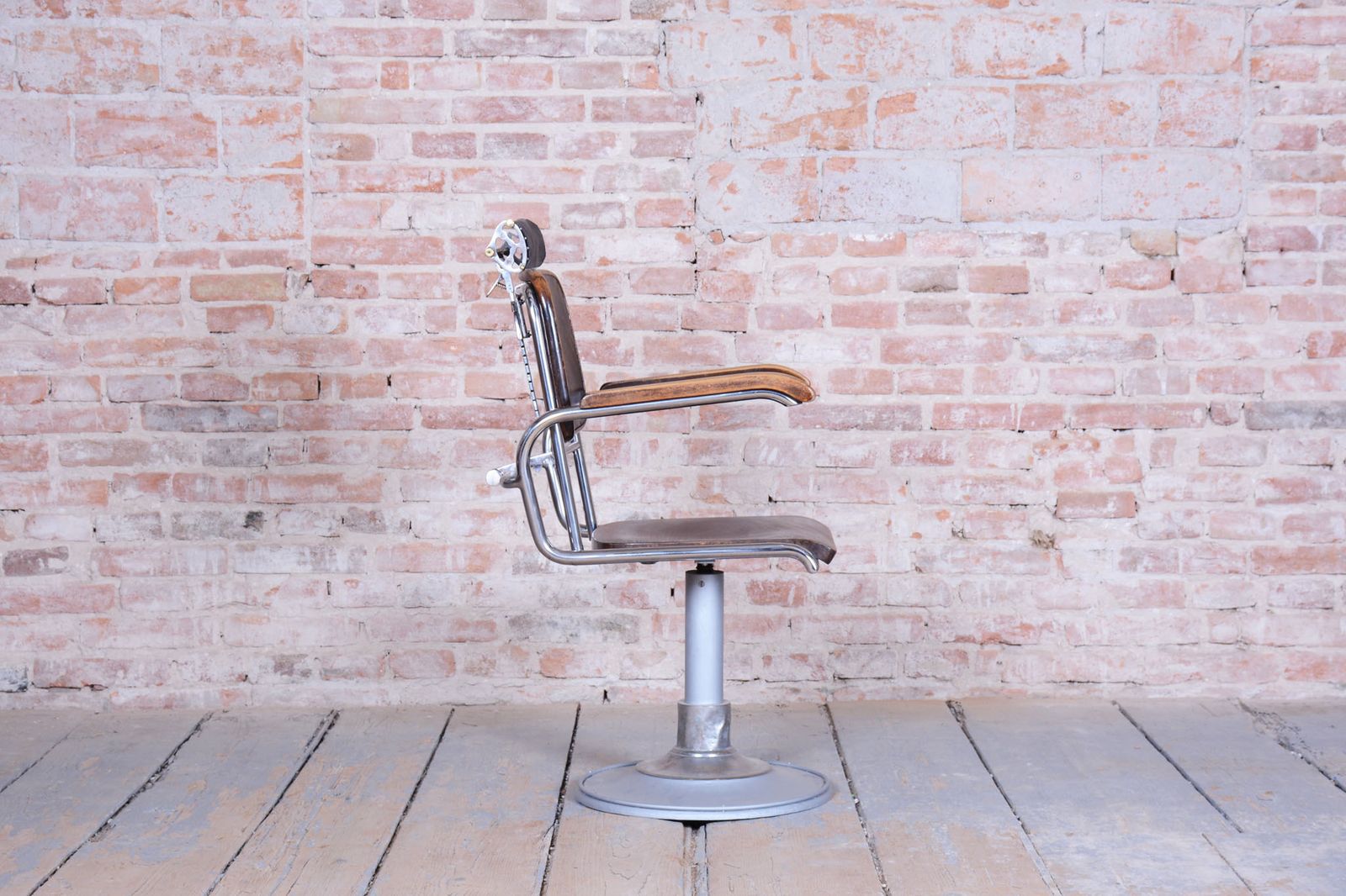 Original Bauhaus Hairdresser Chair, By Mücke   Melder, Beech, Czech, 1930s photo for sale