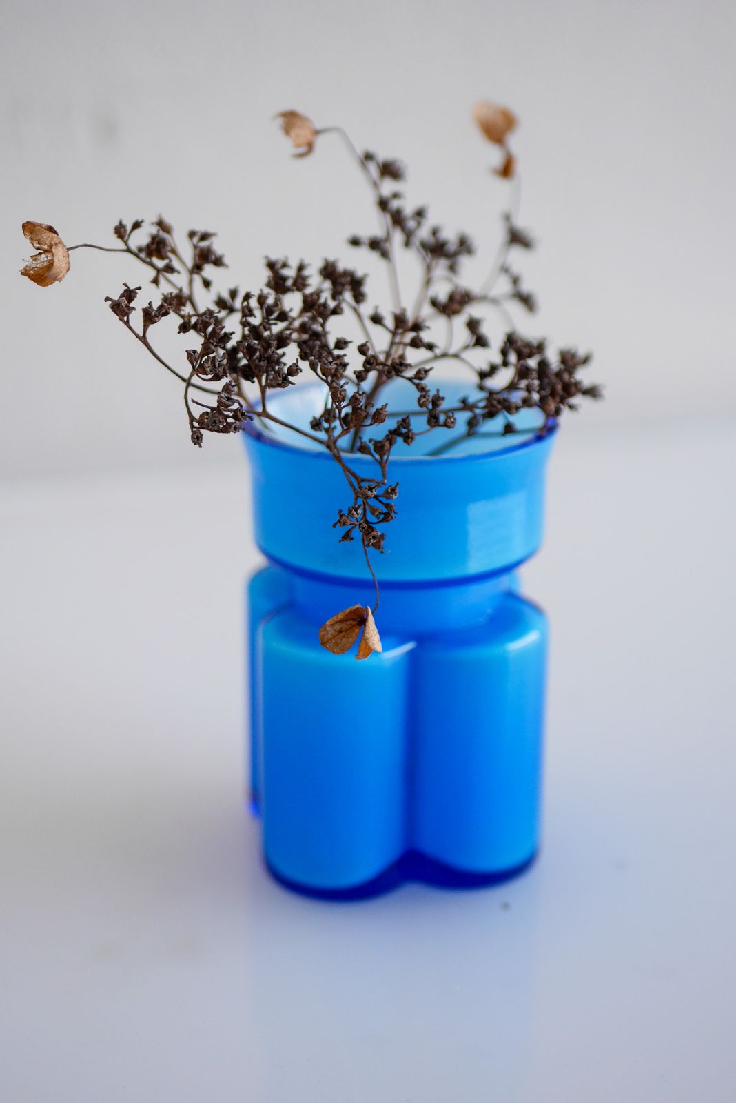 Mid Century Modern Scandinavian Art Glass Small Vase By Po Ström For Alsterfors, Sweden photo furniture