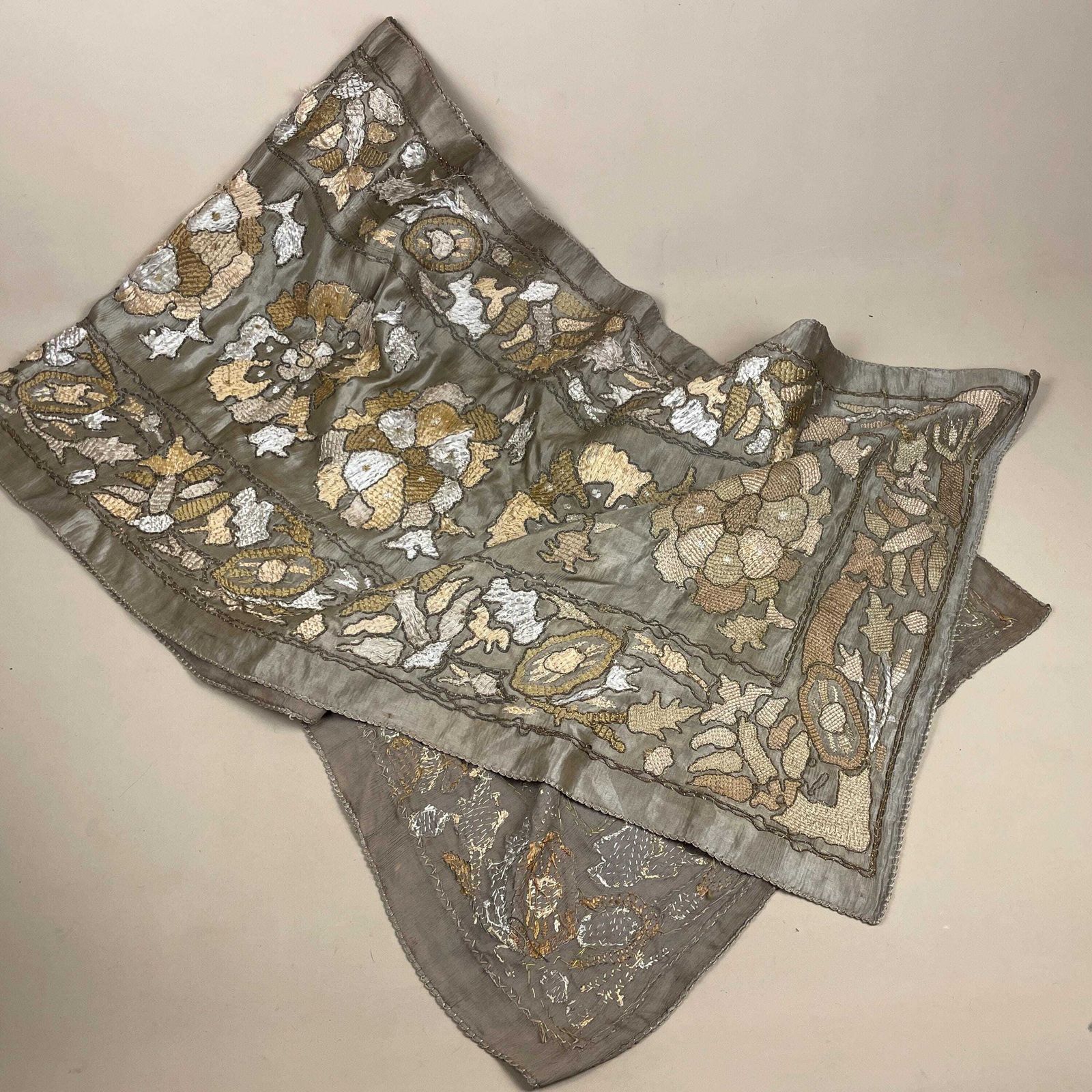 Antique Hand Embroidered Table Runner Furniture Cover Silk Vintage 50x164cm Wall Hanging Mat Rectangle Fabric Upholstery Handmade Textile