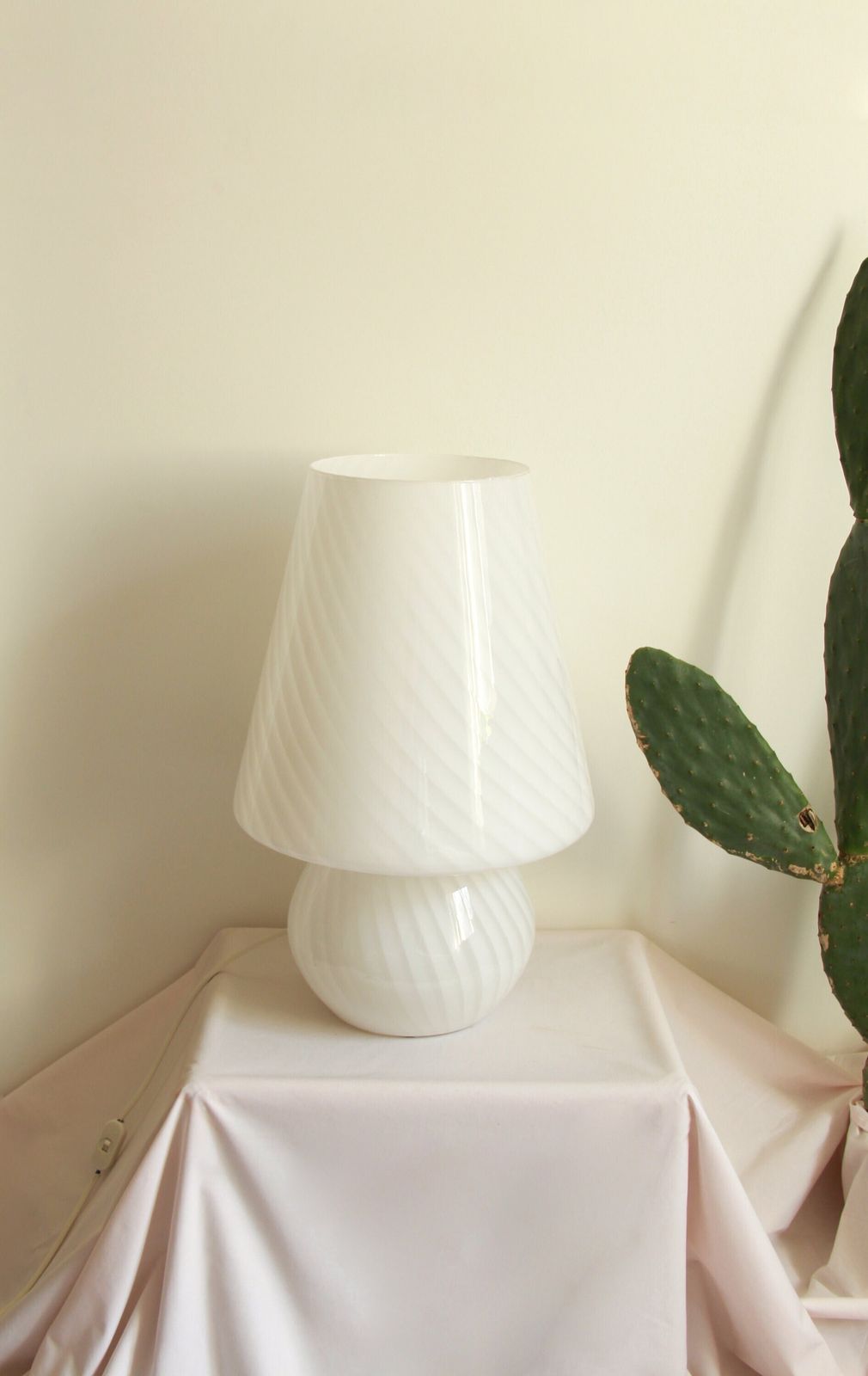 Beniamina, Giant Xxl Mushroom Murano Swirl Lamp, Italy, 1970s photo furniture