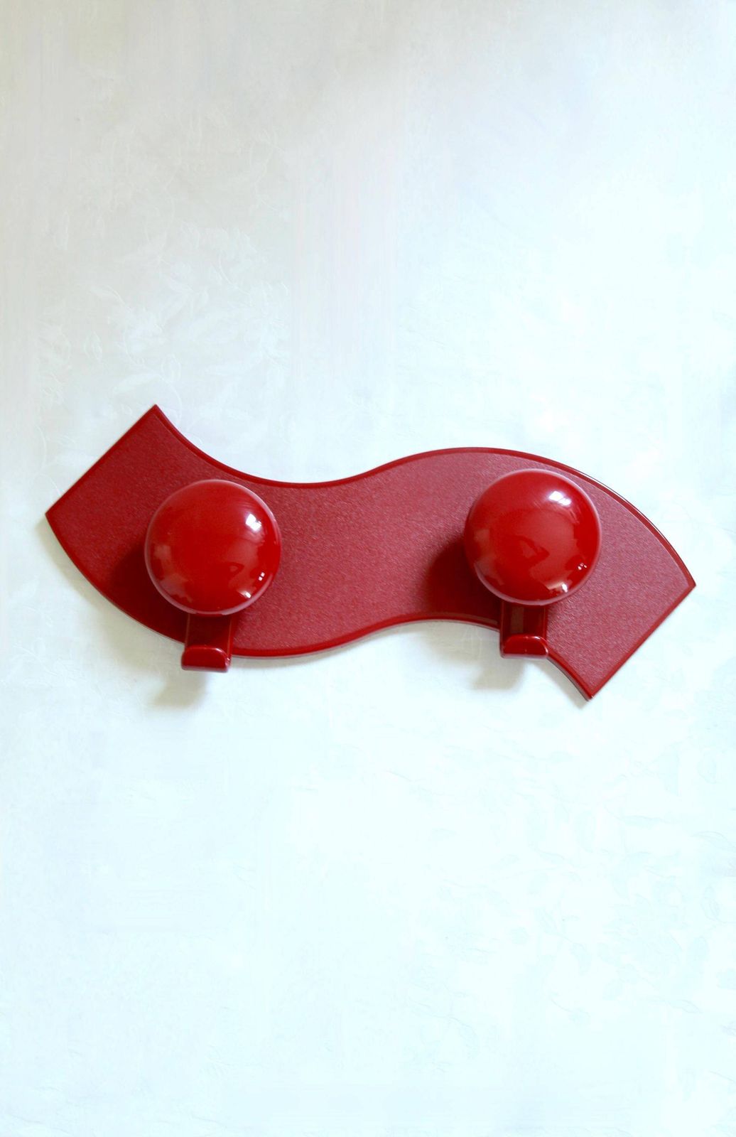 Bottoni, Vintage Space Age Minimalist Plastic Coat Rack By L.Caramella For Con&Con, Italy, 1970s