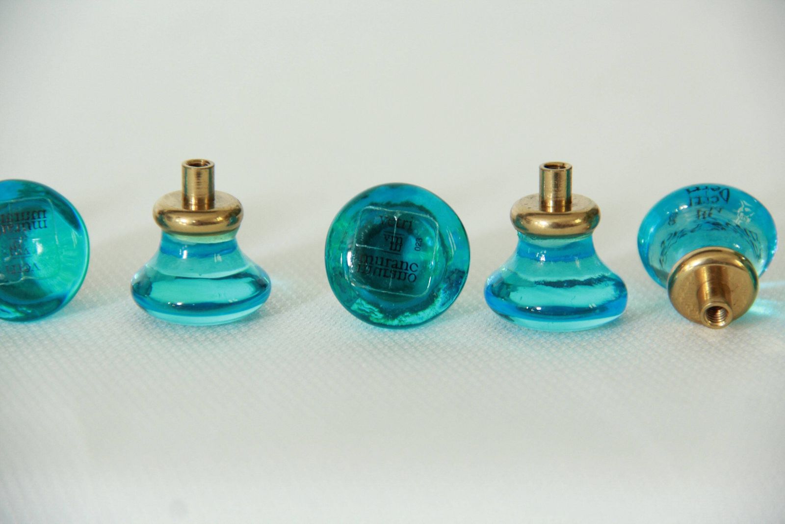 Pomolini, Vintage Pastel Light Blue Murano Glass Knobs With Murano Vetri Label, Set Of 2, Italy, 1960s photo 61.0