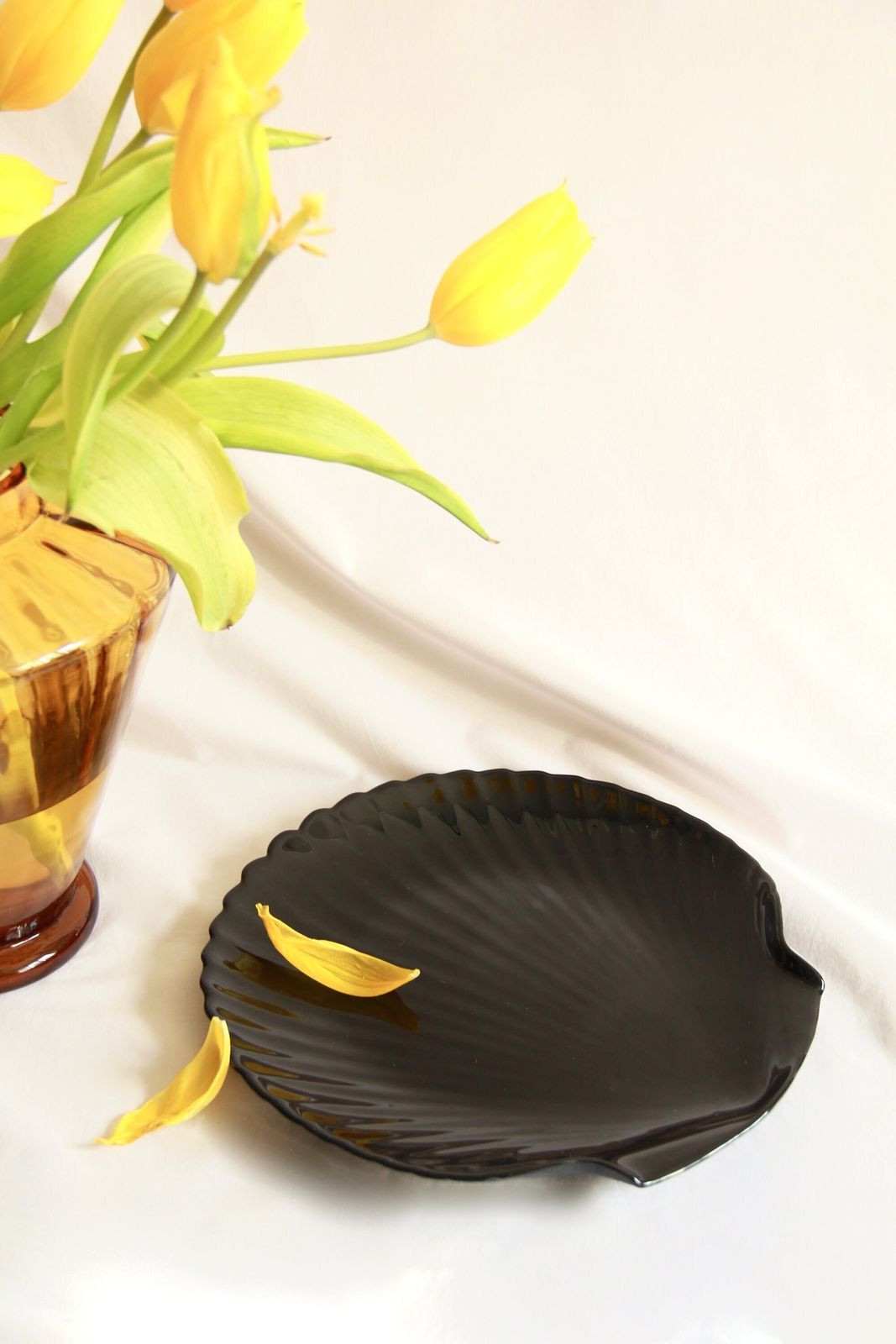 Capesante, Vintage Ceramic Shell Plates, Set Of 7, France, 1980s photo Home Decor