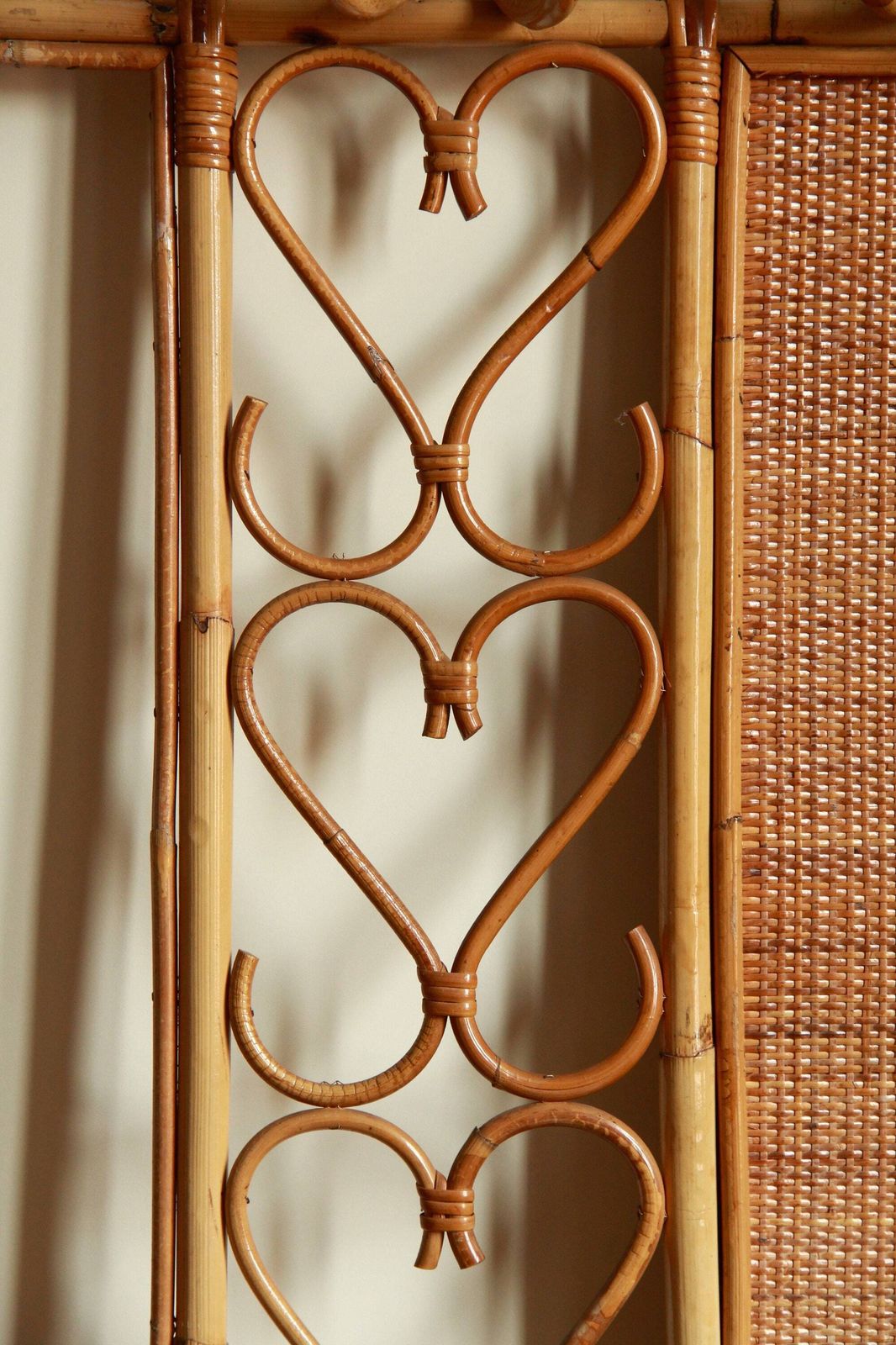 photo furniture Gianni, Mid Century Entryway Wall Coat Rack, Italy, 1960s