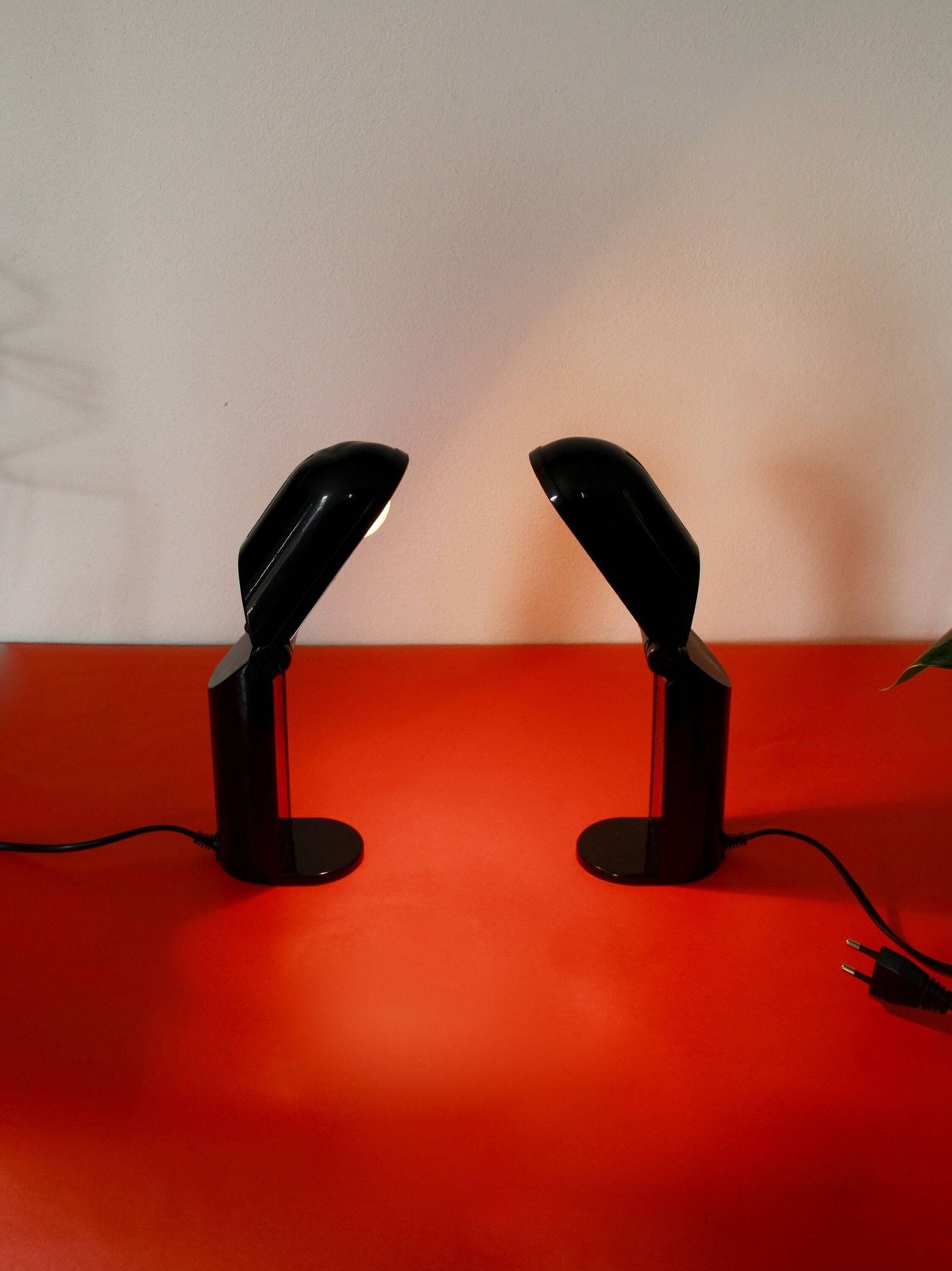 photo furniture Manon, Set Of 2 Postmodern Black Table / Wall Lamps By Yamada Shomei For Tronconi, Italy, 1980s