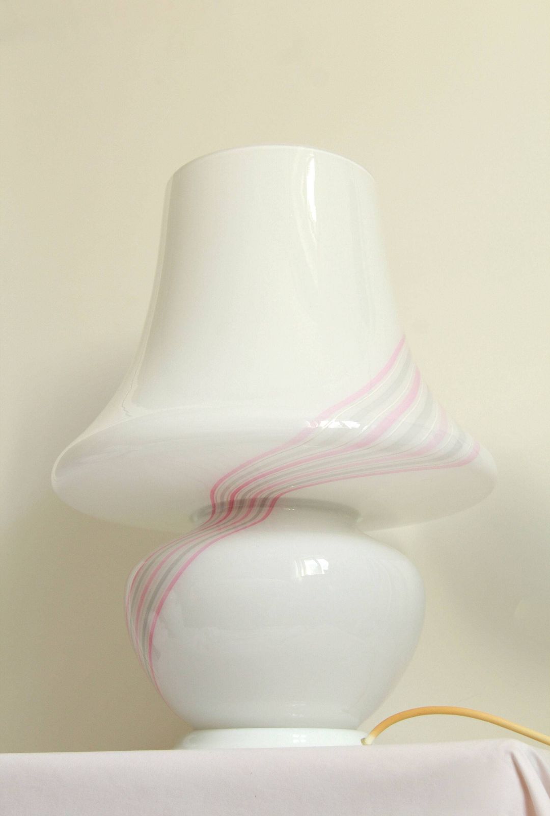 Campana, Original Xxl Vintage Pink Swirl Murano Mushroom Lamp, Italy, 1970s photo 325.0