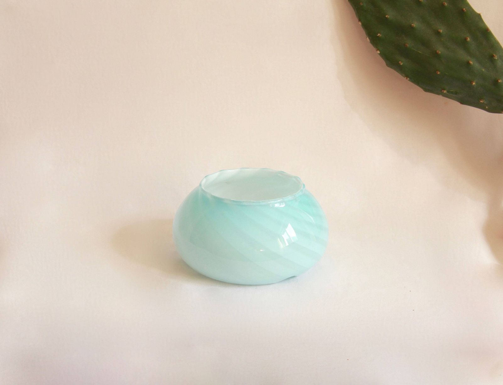 Mello, Vintage Swirl Murano Glass Catchall, Italy, 1970s photo vintage
