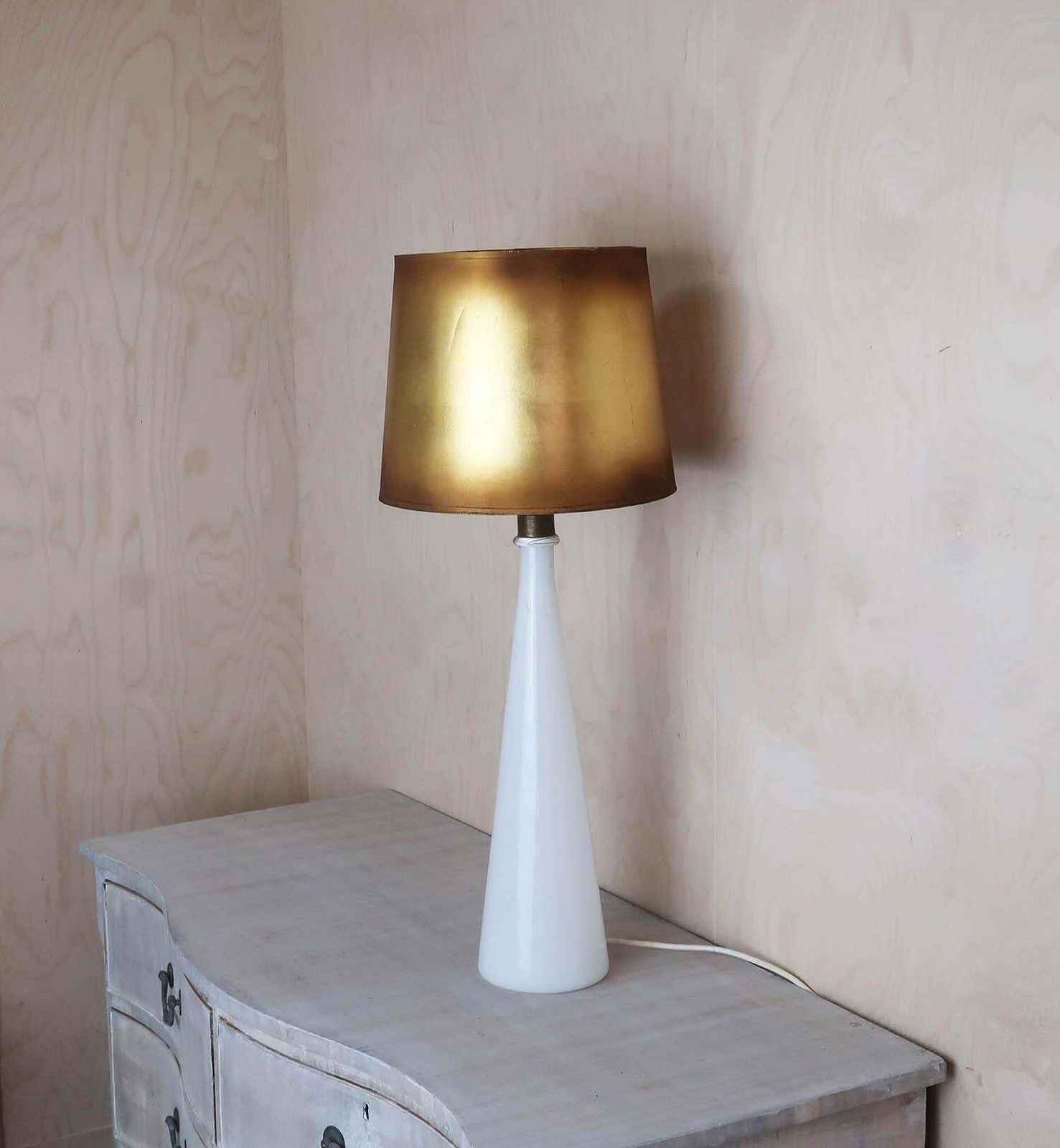 Vintage Mid Century White Murano Glass Table Lamp. Italy, 1950's. photo furniture