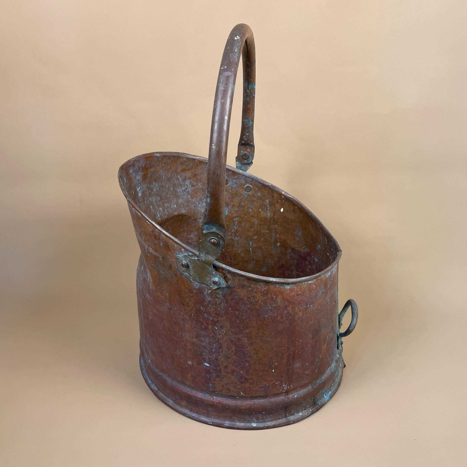 Antique Metal Copper Coal Bucket Handle Fireside Fire Side Scuttle Gold Brass Trims Helmet Farmhouse Cottage Aged Patina Vintage Fireplace