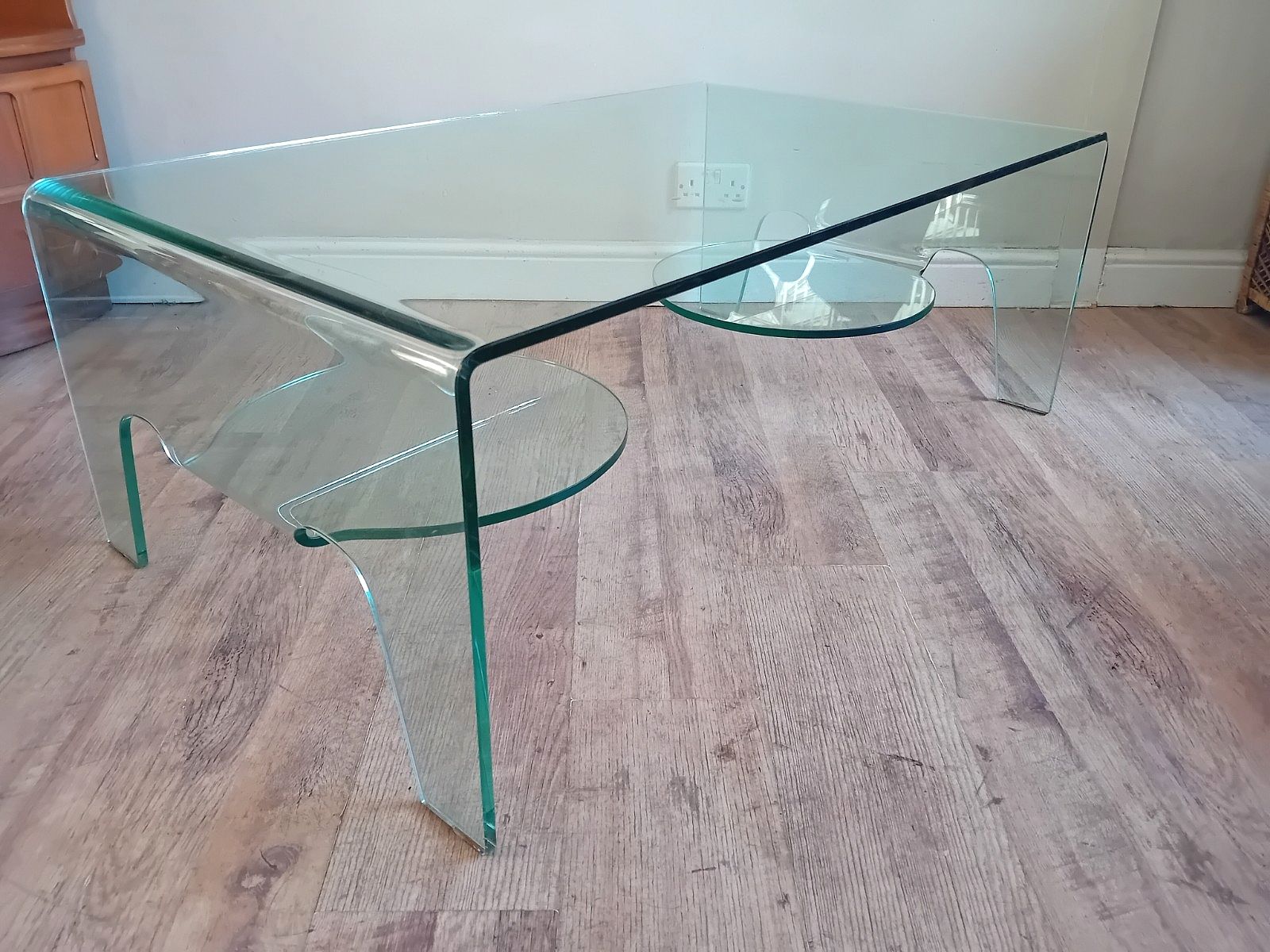 Beautiful Italian  Modernist Tempered Glass Folded Drinks / Coffee Table photo Furniture