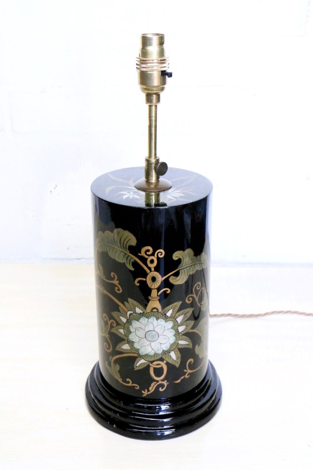 Table Lamp Vintage Oriental Wooden Lacquered Lamp Black & Hand Painted Decor 60s photo buy