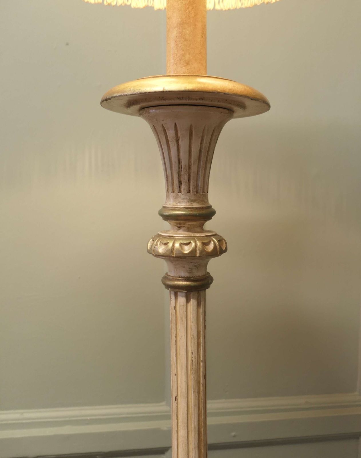 Louis Philippe Style Painted And Gilt Floor Lamp, Standard Lamp photo vinterior