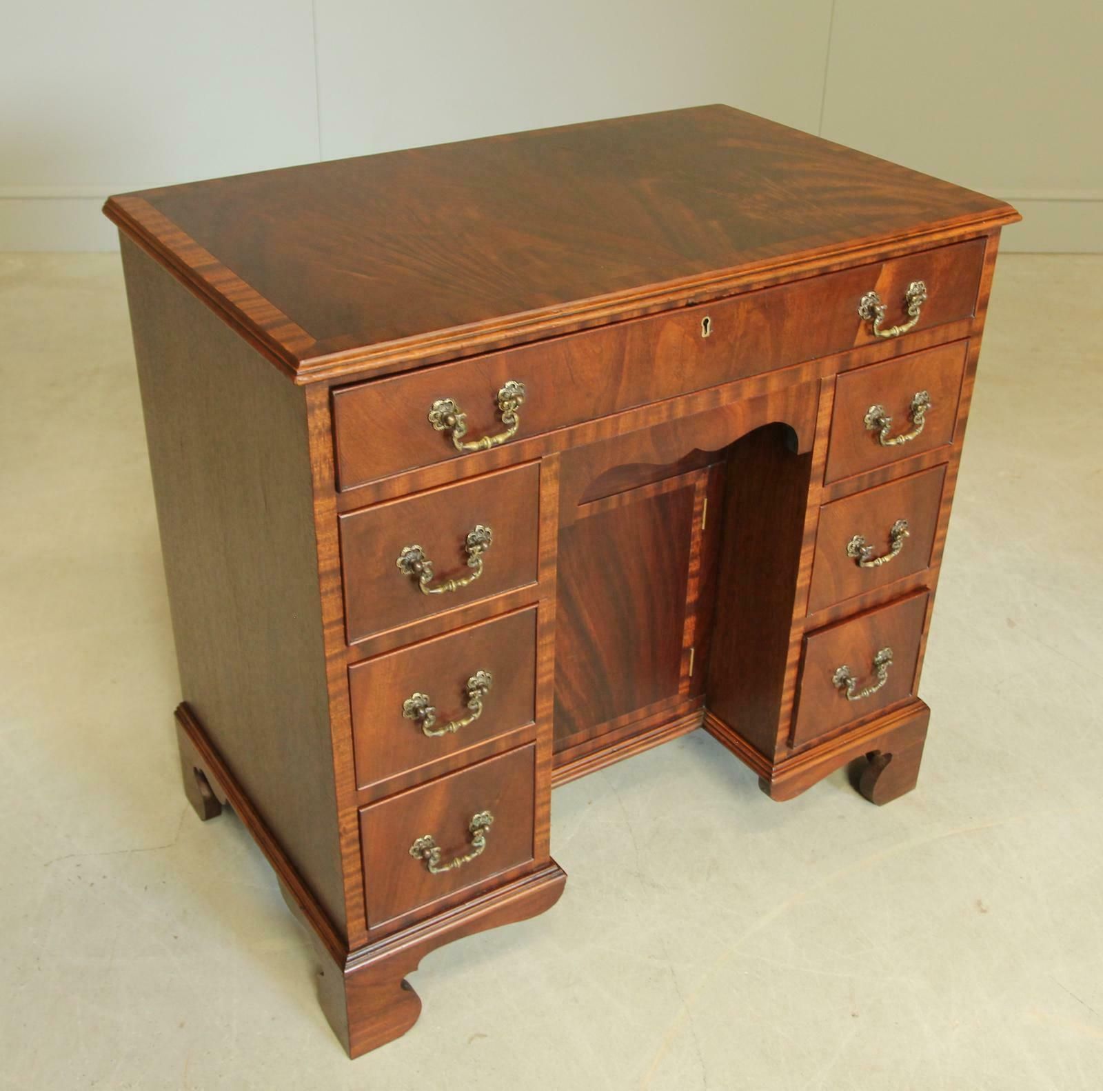 Early 20th Century Curl Mahogany Writing Desk photo vinterior