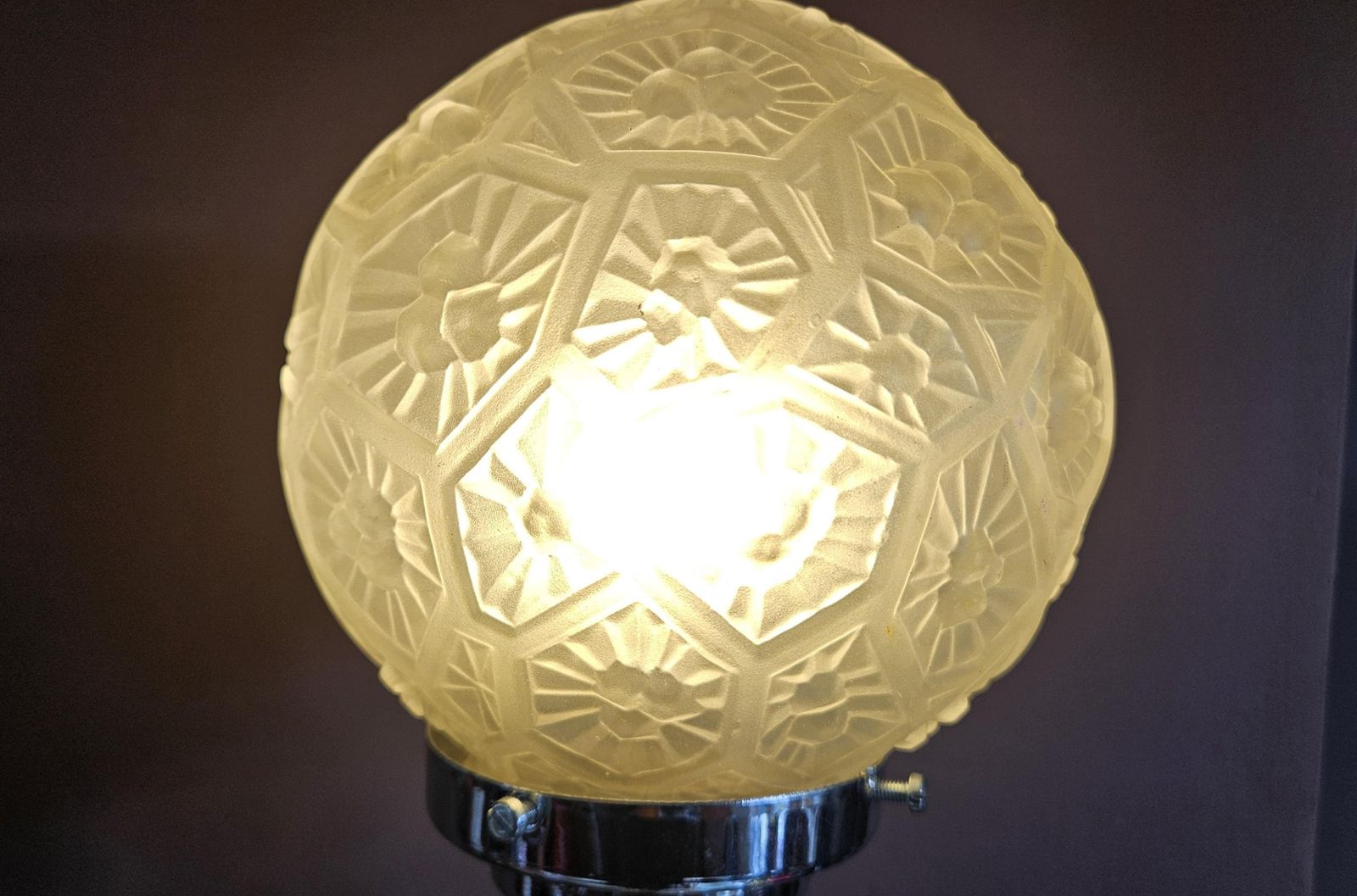 photo furniture Art Deco Table Lamp Amber Phenolic And Chrome