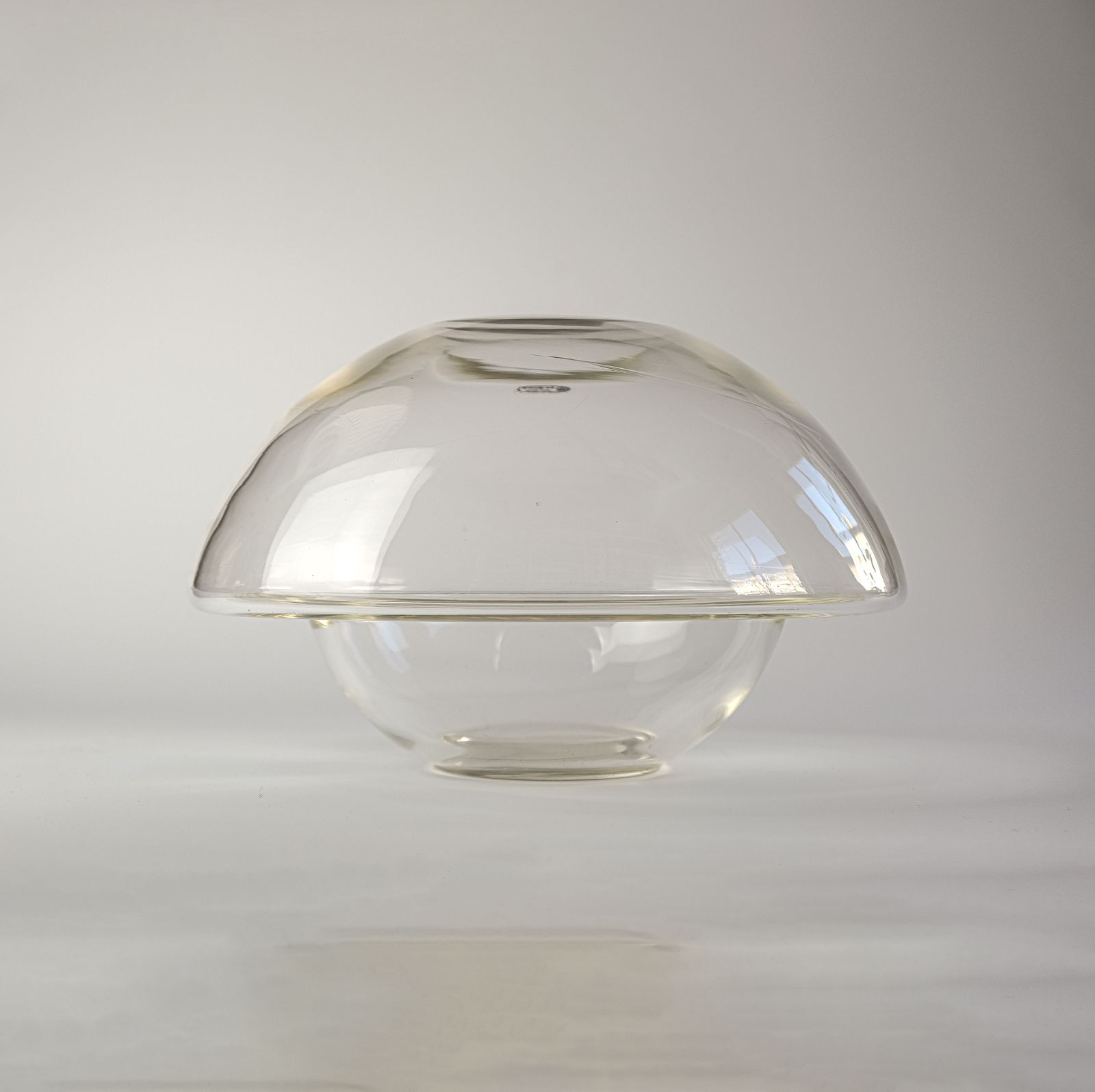 Mario Pinzoni Seguso Vetri D'arte Murano Glass Vessel Vase, Italy C.1980s photo vinterior