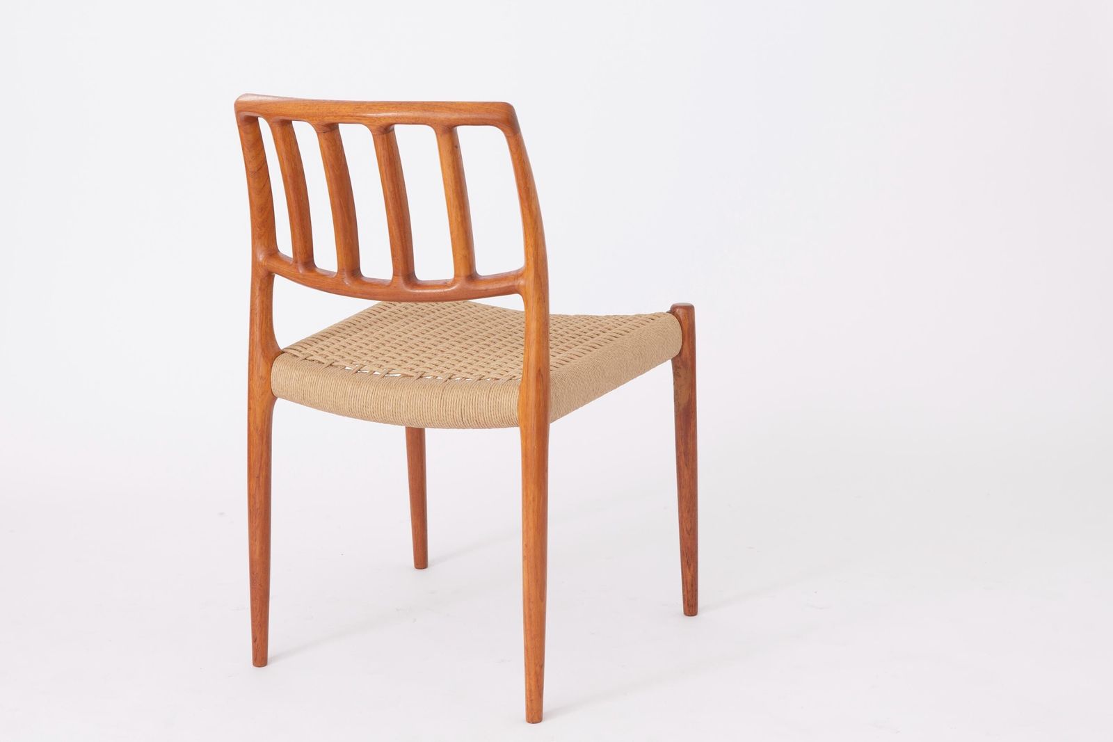 Set Of 4 Niels Otto Møller Model 83 Chairs – Danish Teak Dining Chairs, 1974 | Mid Century Modern Design photo vinterior