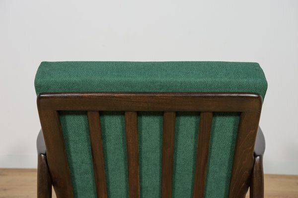 1628.0 Set Of Model 300 139 Armchairs From Swarzędz Furniture Factory, 1960s photo