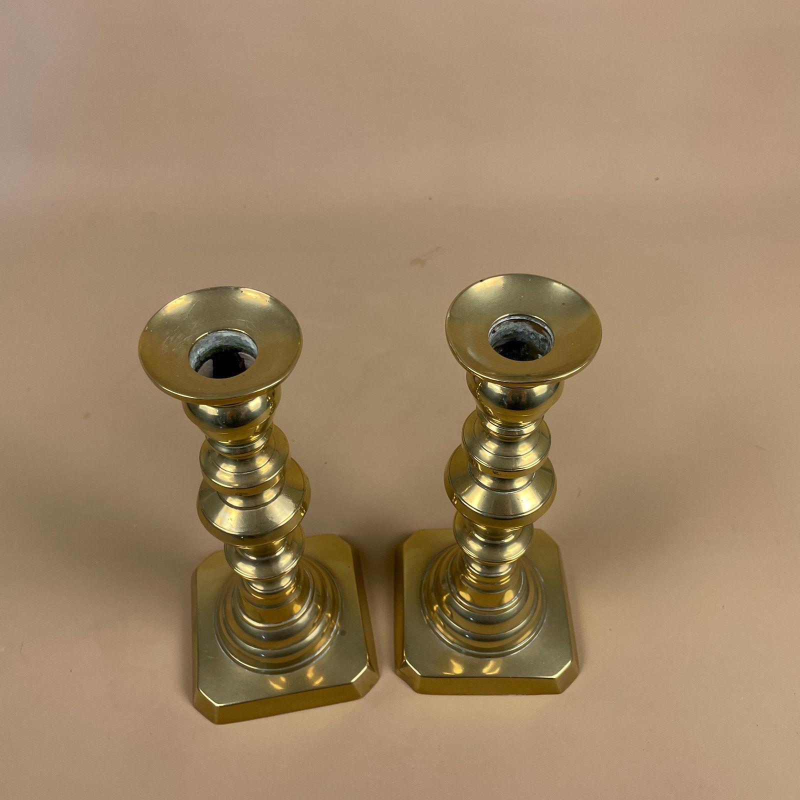 Antique Matching Pair Of Gold Brass Metal Candlestick Candle Stick Vintage Column Taper Dinner Candlesticks Square Base Column photo vinterior
