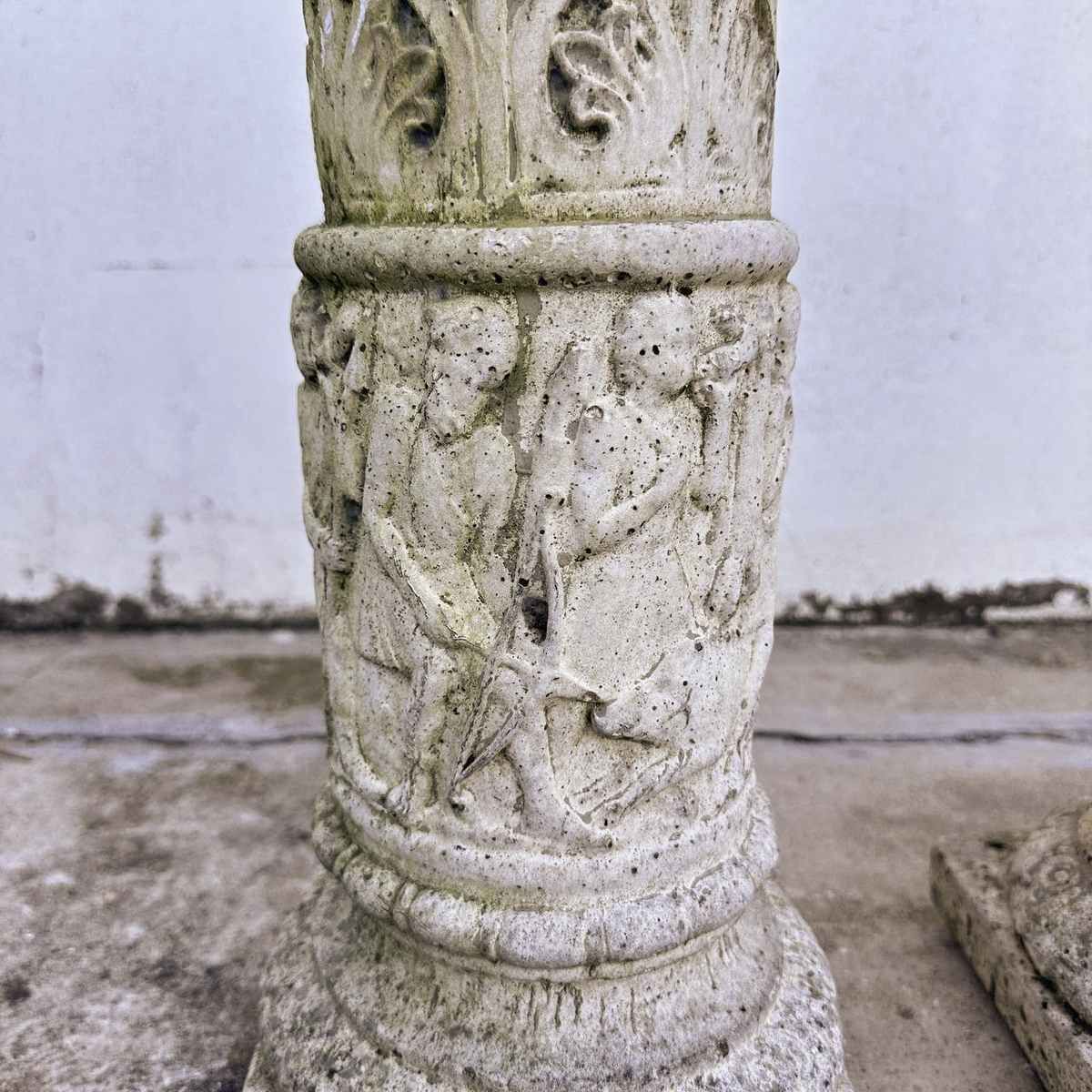 Decorative Columns With Refined Inlays, Ideal For Adding Artistic Details To Any Space. photo for sale