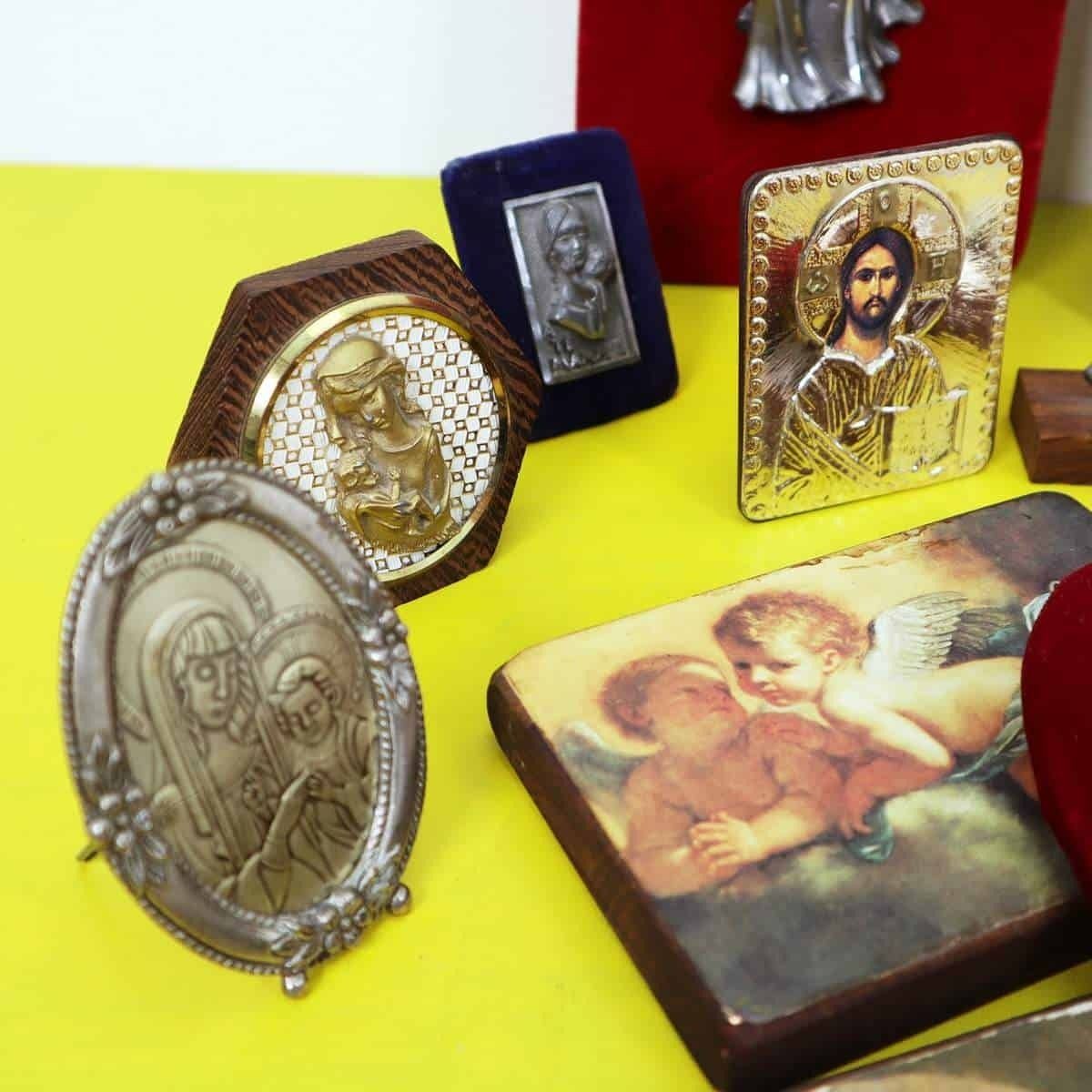 Lot Of Vintage Religious Items, Madonnas With Child, Angels, 15 Pieces photo furniture