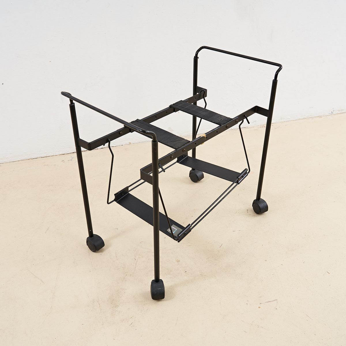 Designer Tv Trolley Teulada Tlluis Clotet And Oscar Tusquets Blanca photo furniture