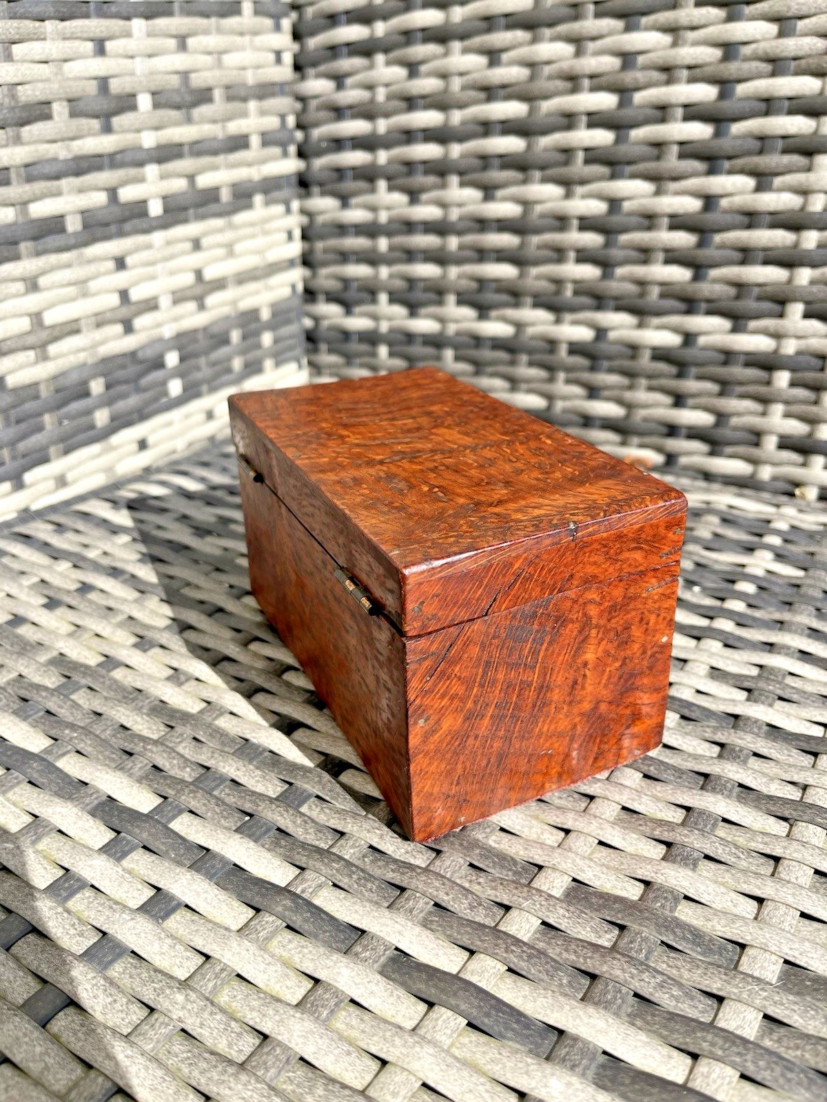 photo vinterior Antique Art Deco Thuya Burr Wood Tea Caddy Jewellery Cigarette Pen Box Desk Tidy