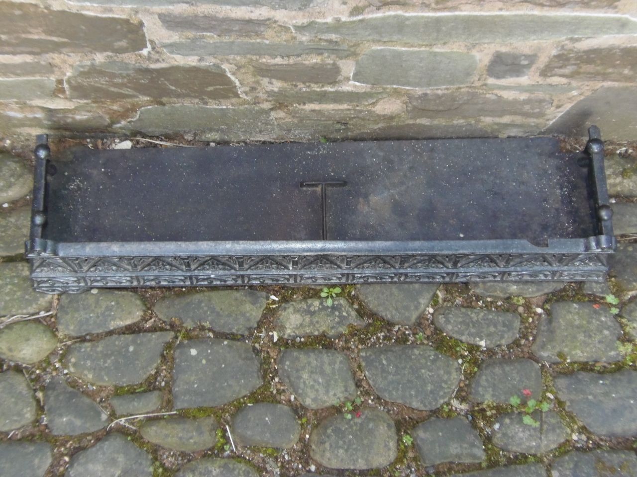 Arts And Crafts Cast Iron Decorative Fender . photo Home Fixtures