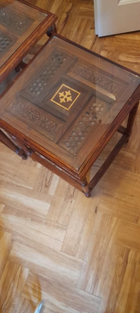 95.0 Nest Of 3 Pakistani Marquetry Carved Fretwork Wooden Side Coffee Lamp Tables Glass Top photo