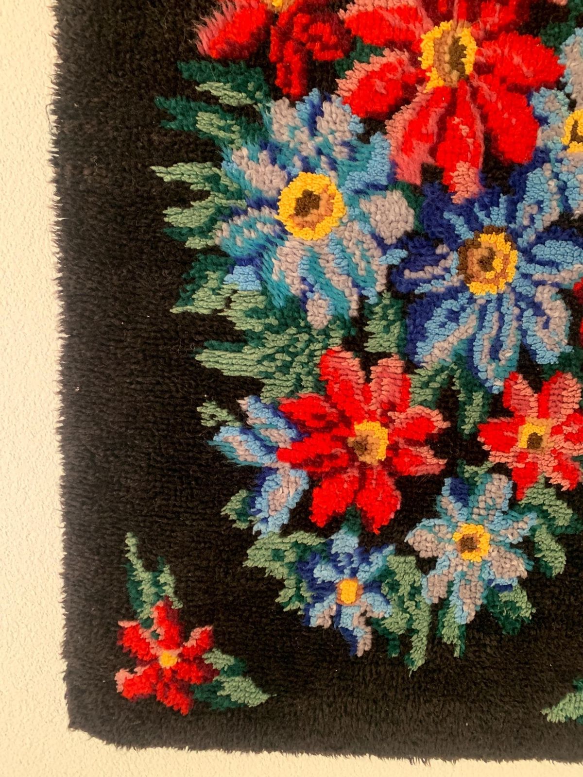 Wall Tapestry | Smyrna Wall Hanging | Hand Knotted Tapestry | 70s Wall Hanging | Midcentury Decor | Flower Lovers | Flower Wall Hanging photo for sale