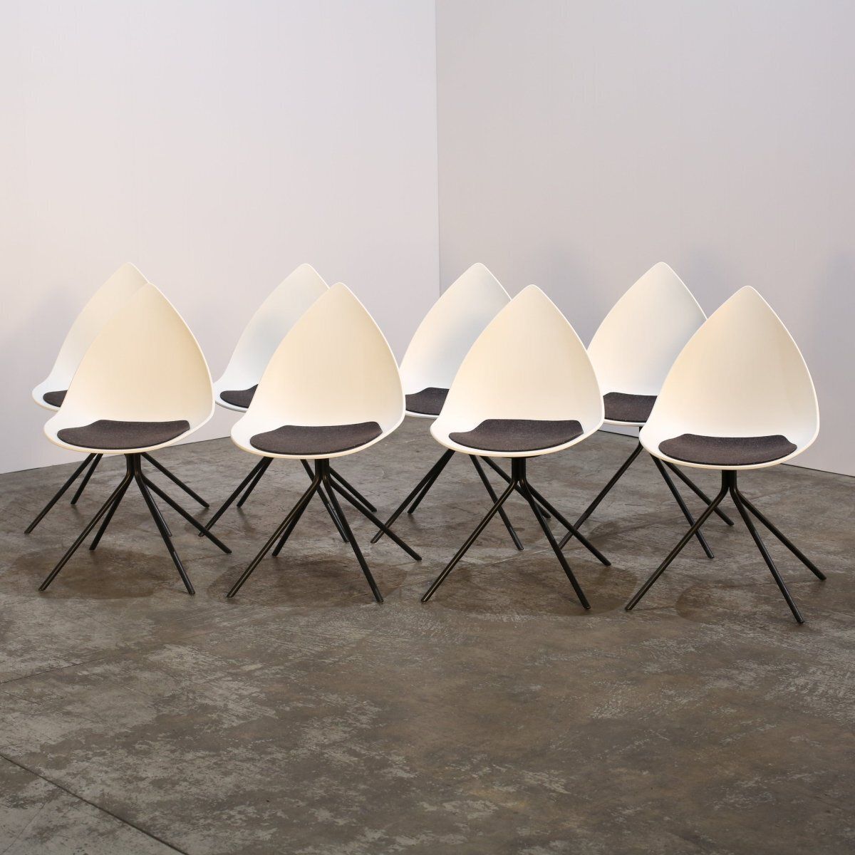 Boconcept Ottawa Chair By Karim Rashid, Set Of Eight photo furniture