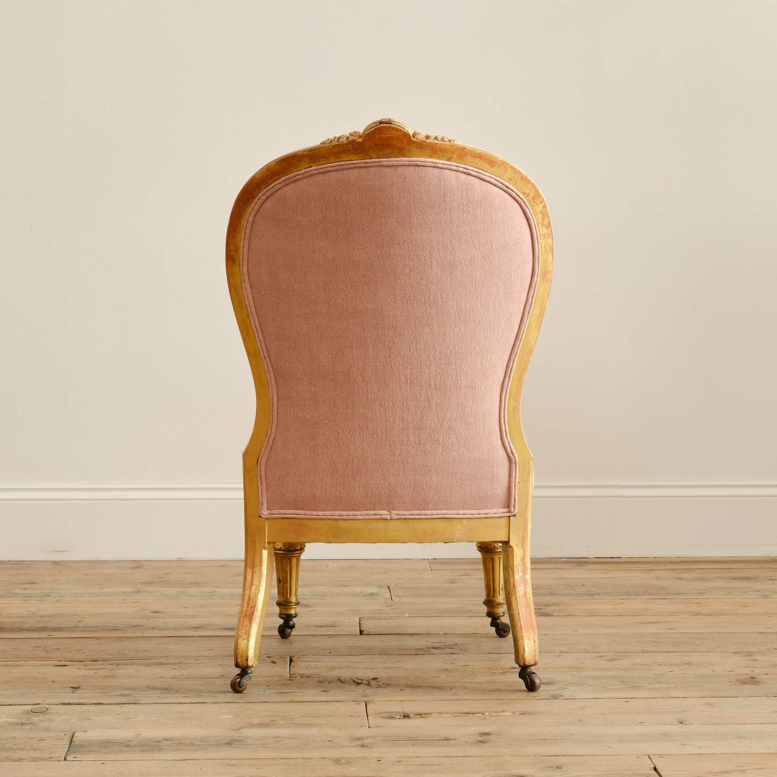 photo furniture 19th Century Giltwood Slipper Chair Attributed To Lamb Of Manchester