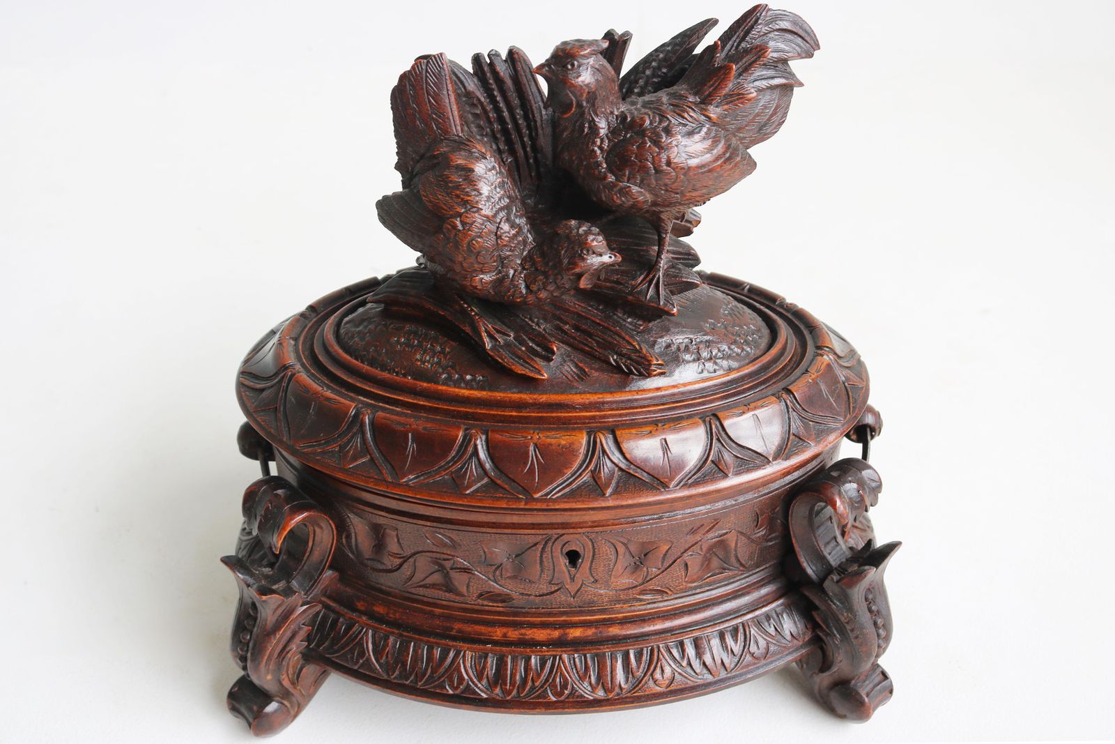 Oval Jewelry Box Carved Walnut Swiss 19th Century Black Forest photo Home Decor