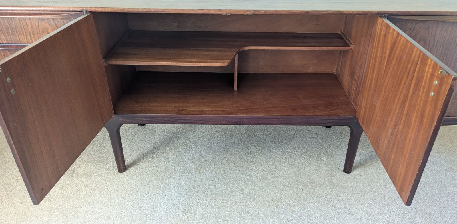 Mid Century Modern 'Dunfermline' Rosewood Sideboard By McIntosh Of Kirkcaldy. Excellent Statement Piece And Effective Spacemaker. Cites In Place photo buy