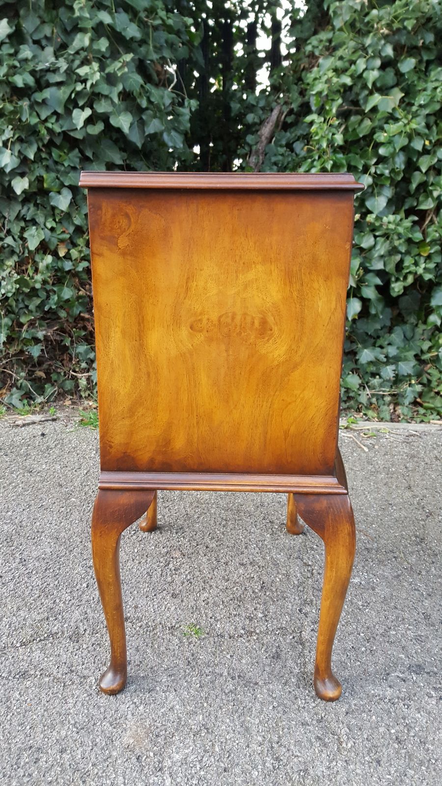 Reprodux Bevan Funnell Burr Walnut Chest Of 3 Drawers photo for sale