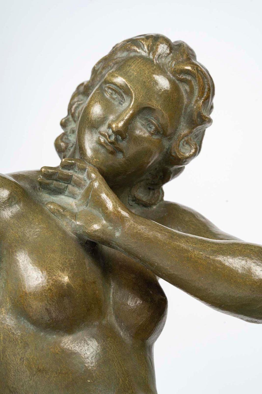 photo furniture Bronze Sculpture Of A Nude Woman, Signed Cipriani, Early 20th Century.
