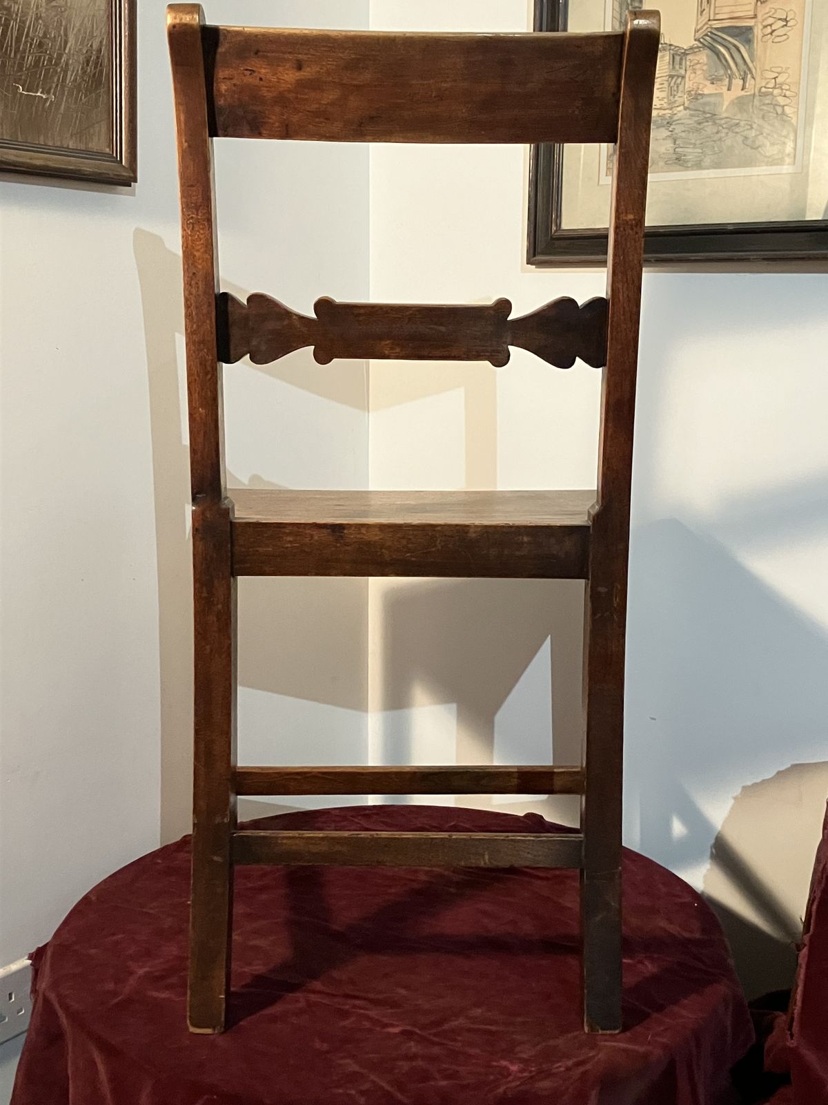 photo vintage 18th Century Oak And Elm English Antique Chair