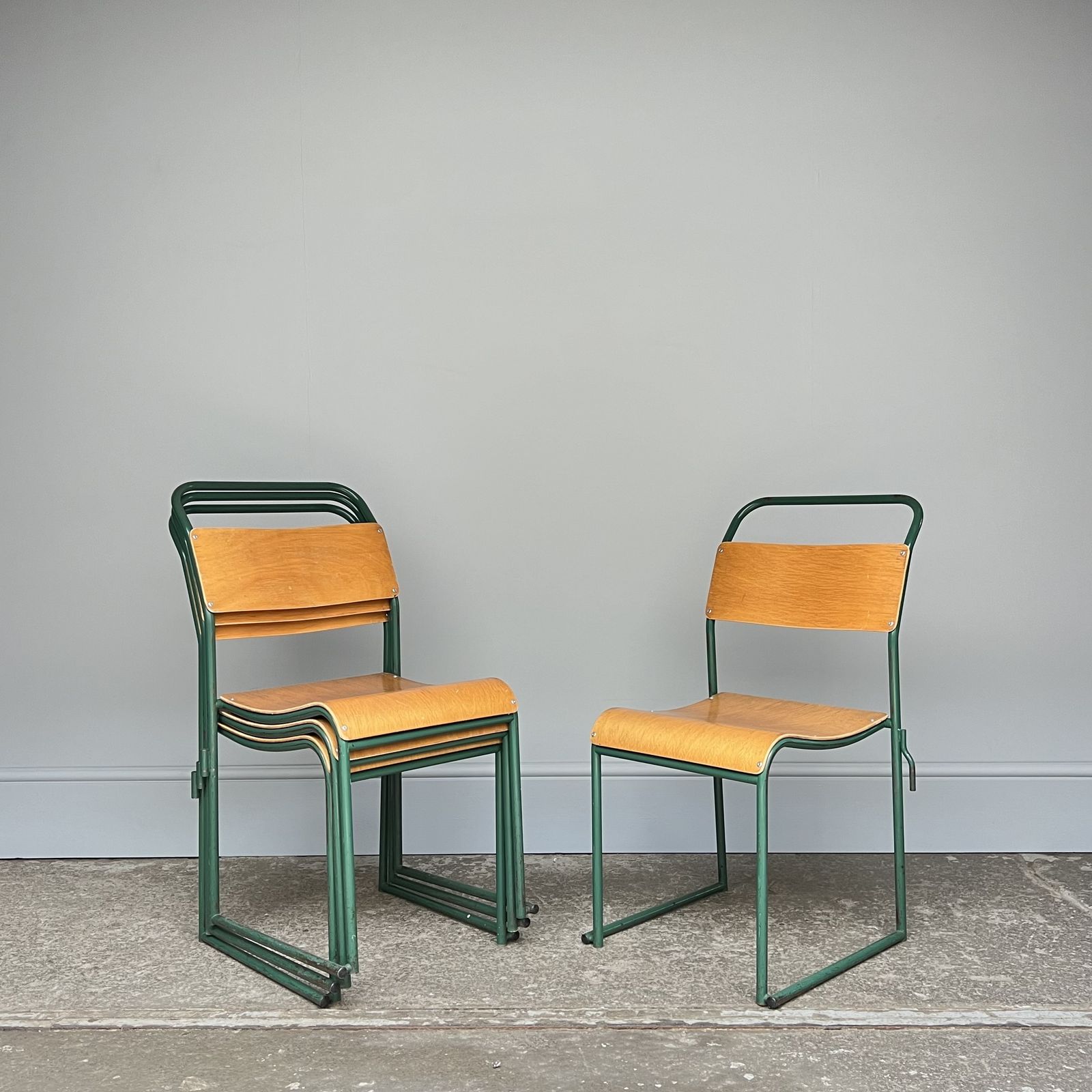 30 Available 1960s Green Bauhaus Stacking Chairs By Du Al Dare Inglis Products