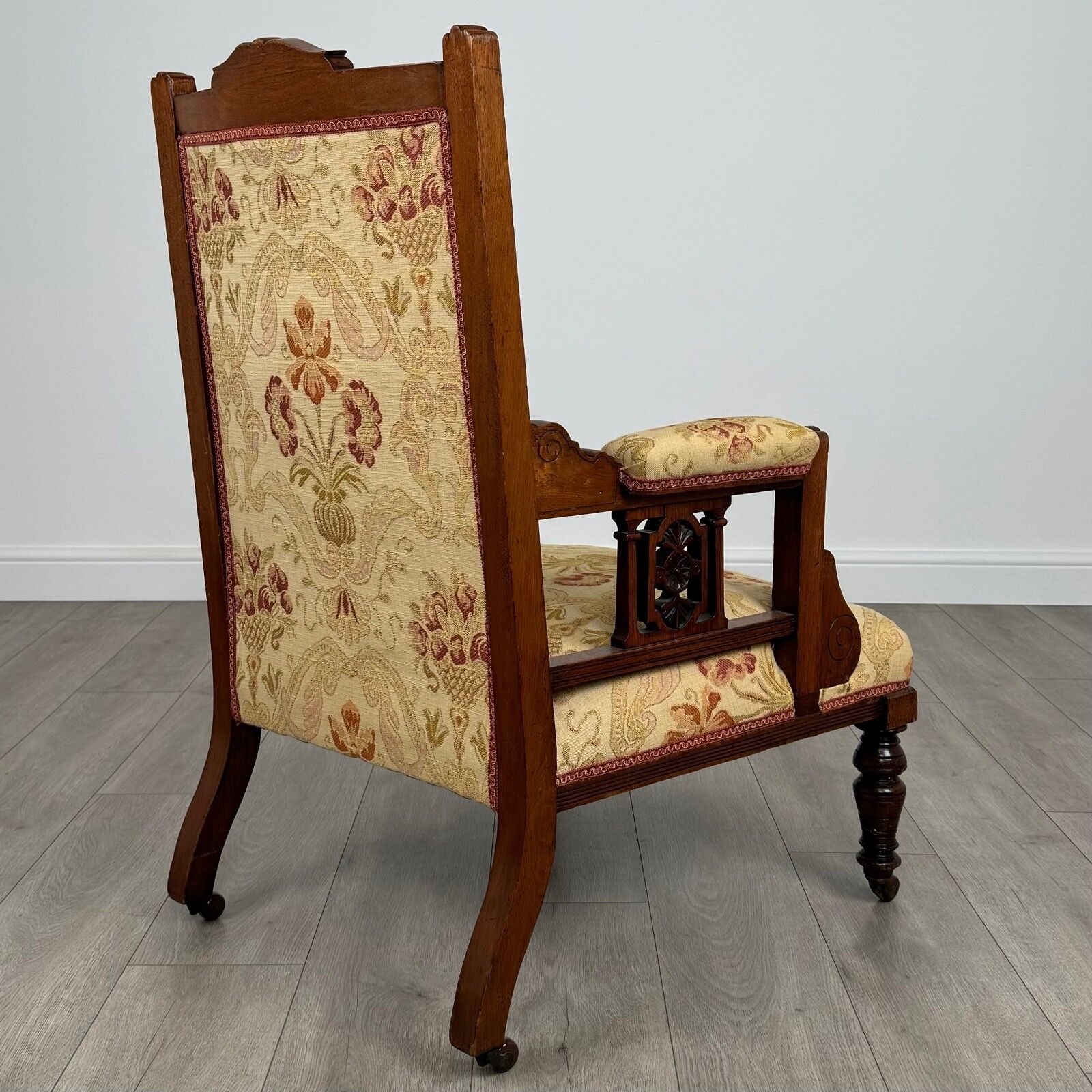 Antique 20th Century Good Quality Armchair In Mahogany photo vinterior