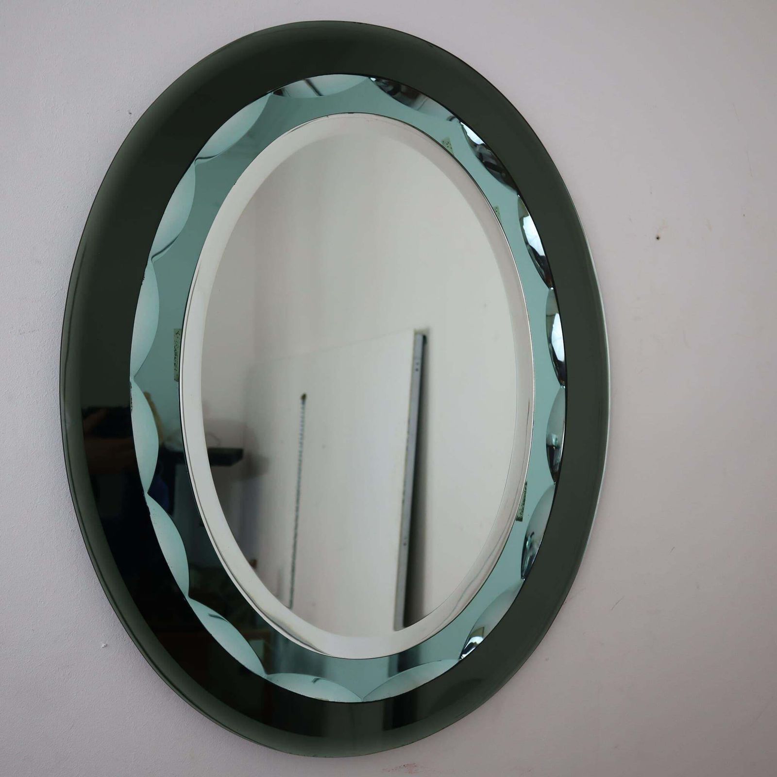 Mid Century Modern Italian Oval Green Mirror By Cristal Art, Italy, 1960s photo vintage